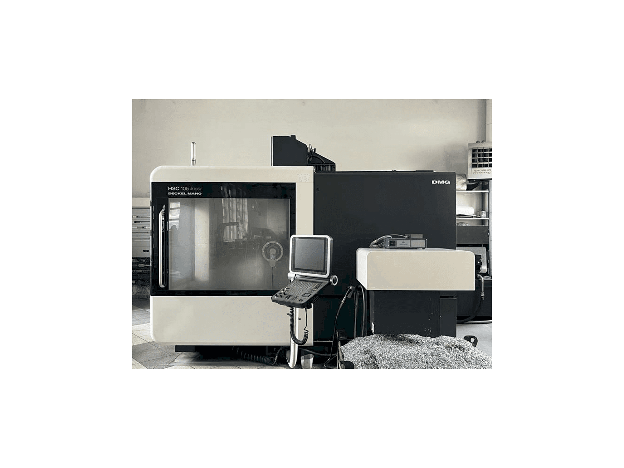 A DMG HSC 105 linear gép elölnézete