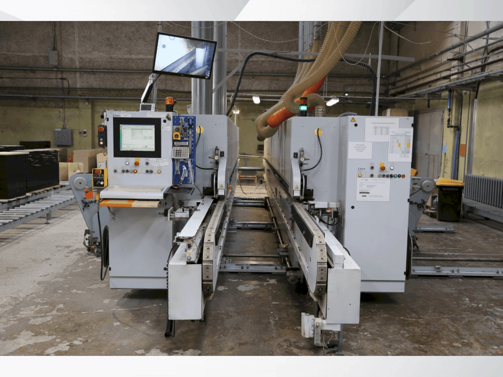 A HOMAG KFL 526 / C gép elölnézete