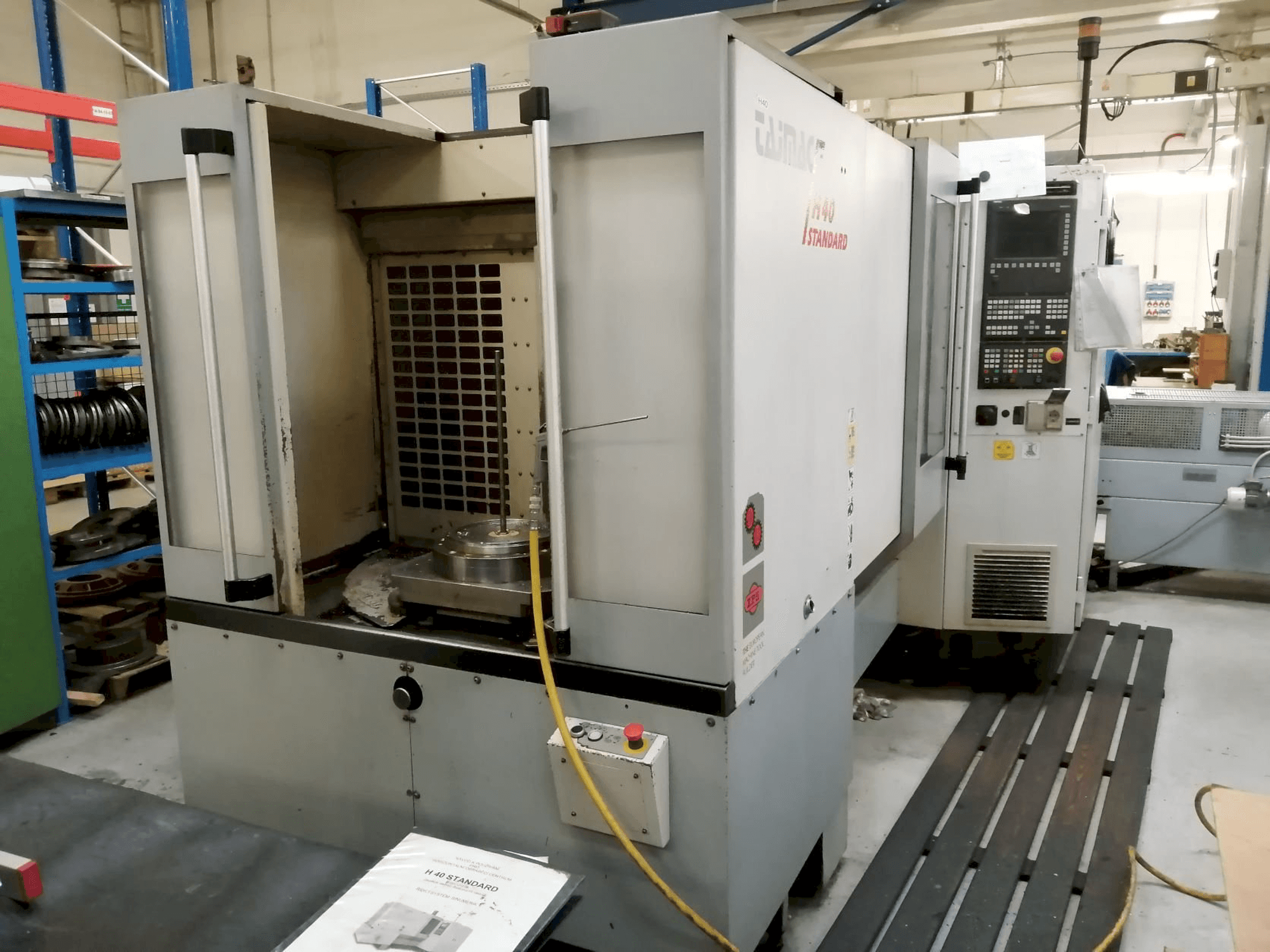 A Tajmac-ZPC H40 Standard gép elölnézete