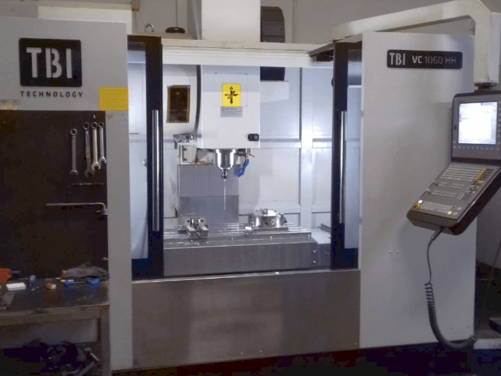 A TBI VC 1060 HH gép elölnézete