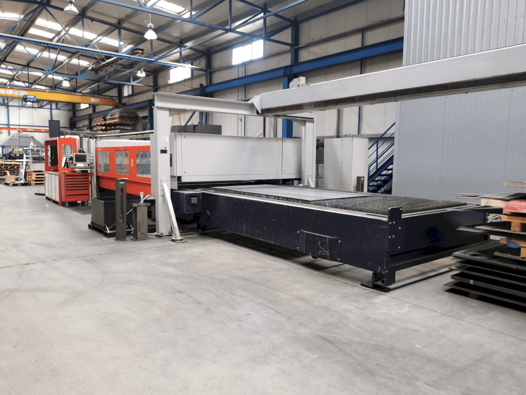 A Bystronic Bystar 4020 gép elölnézete