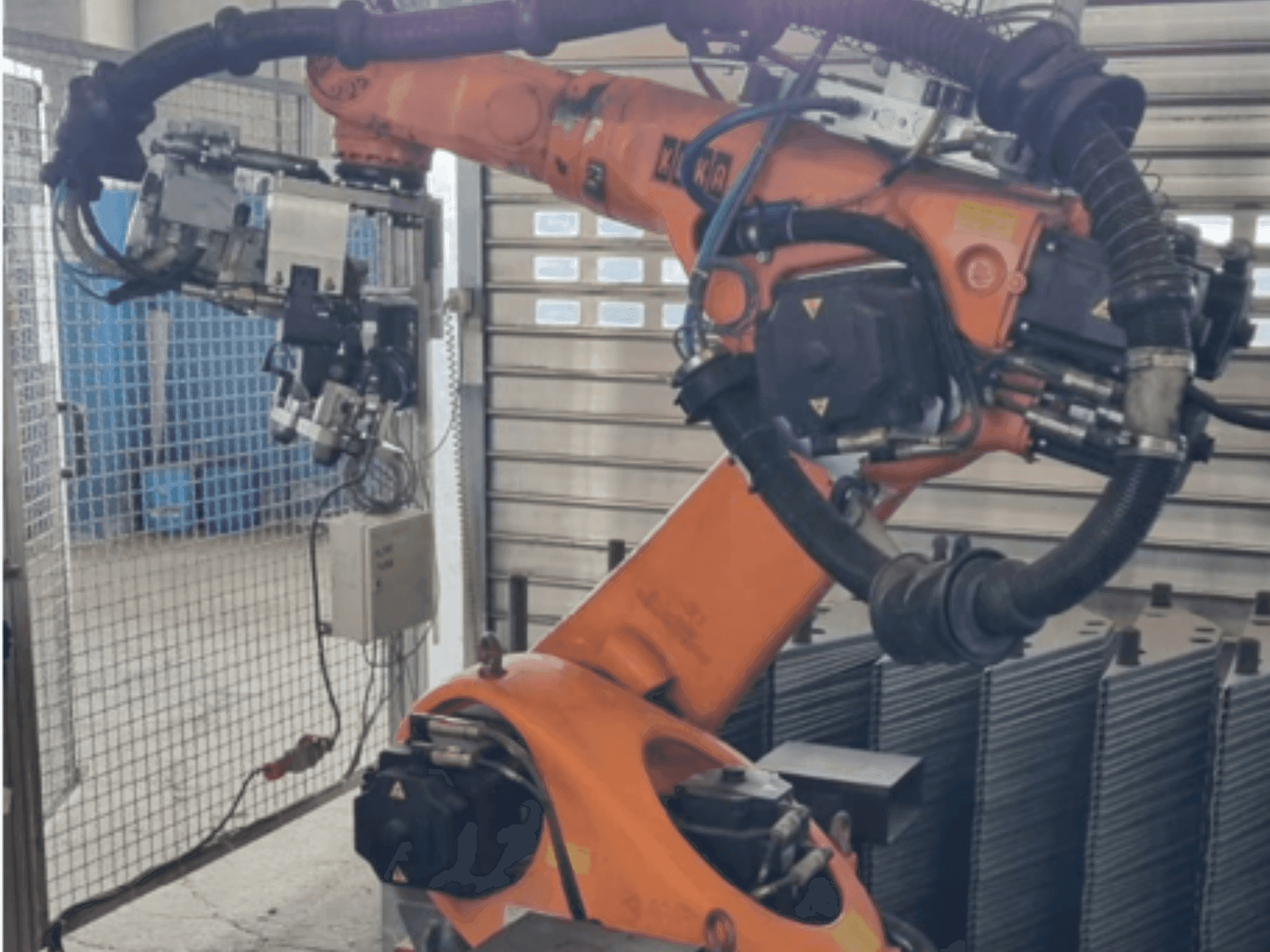 A KUKA KR 60-3 gép elölnézete