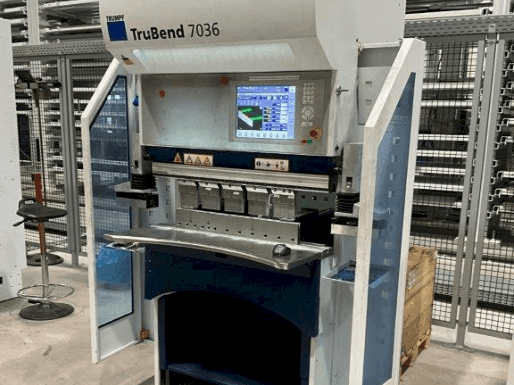 A TRUMPF TruBend 7036 gép elölnézete