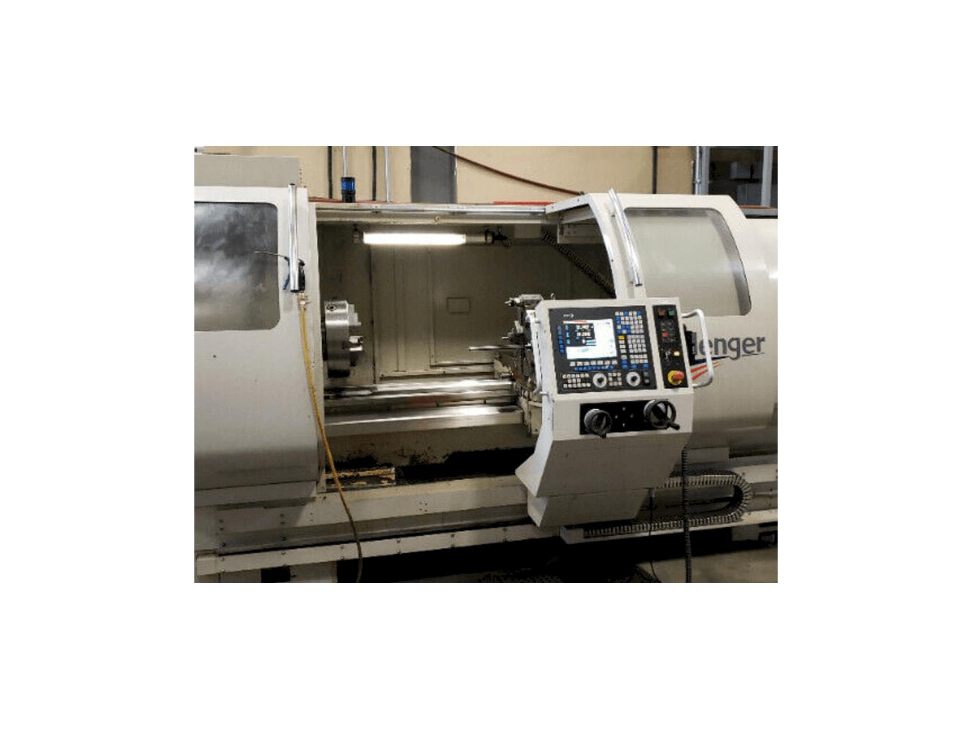 A Modern Microcut BNC-2260XL gép elölnézete