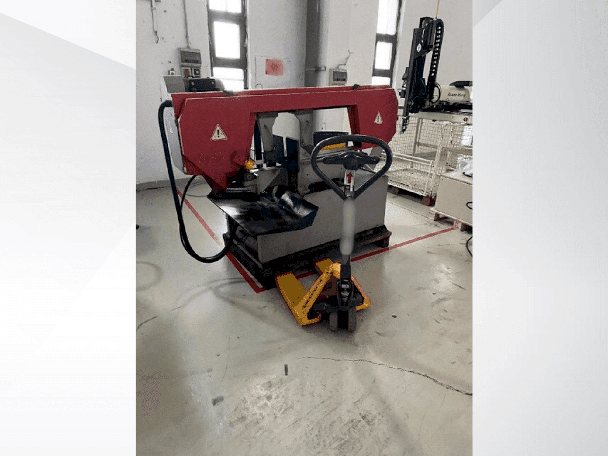 A BOMAR STG 320 GM gép elölnézete