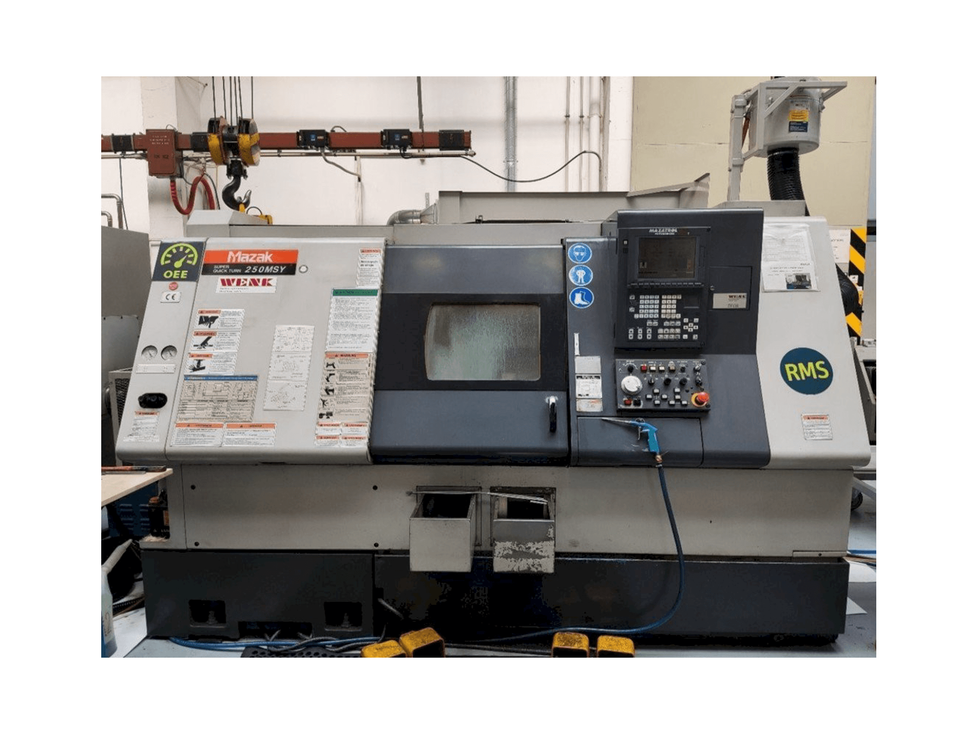 A Mazak SQT-250 MSY gép elölnézete