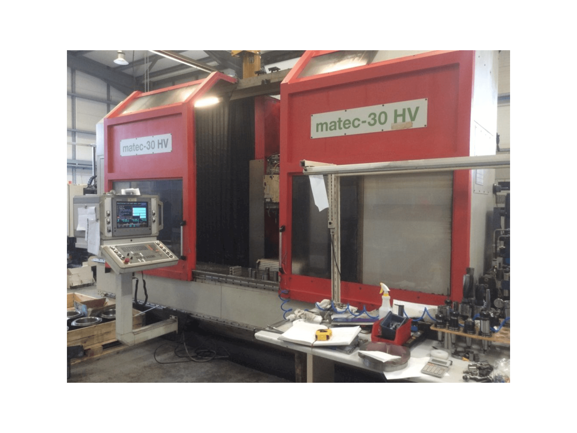A Matec 30 HV gép elölnézete