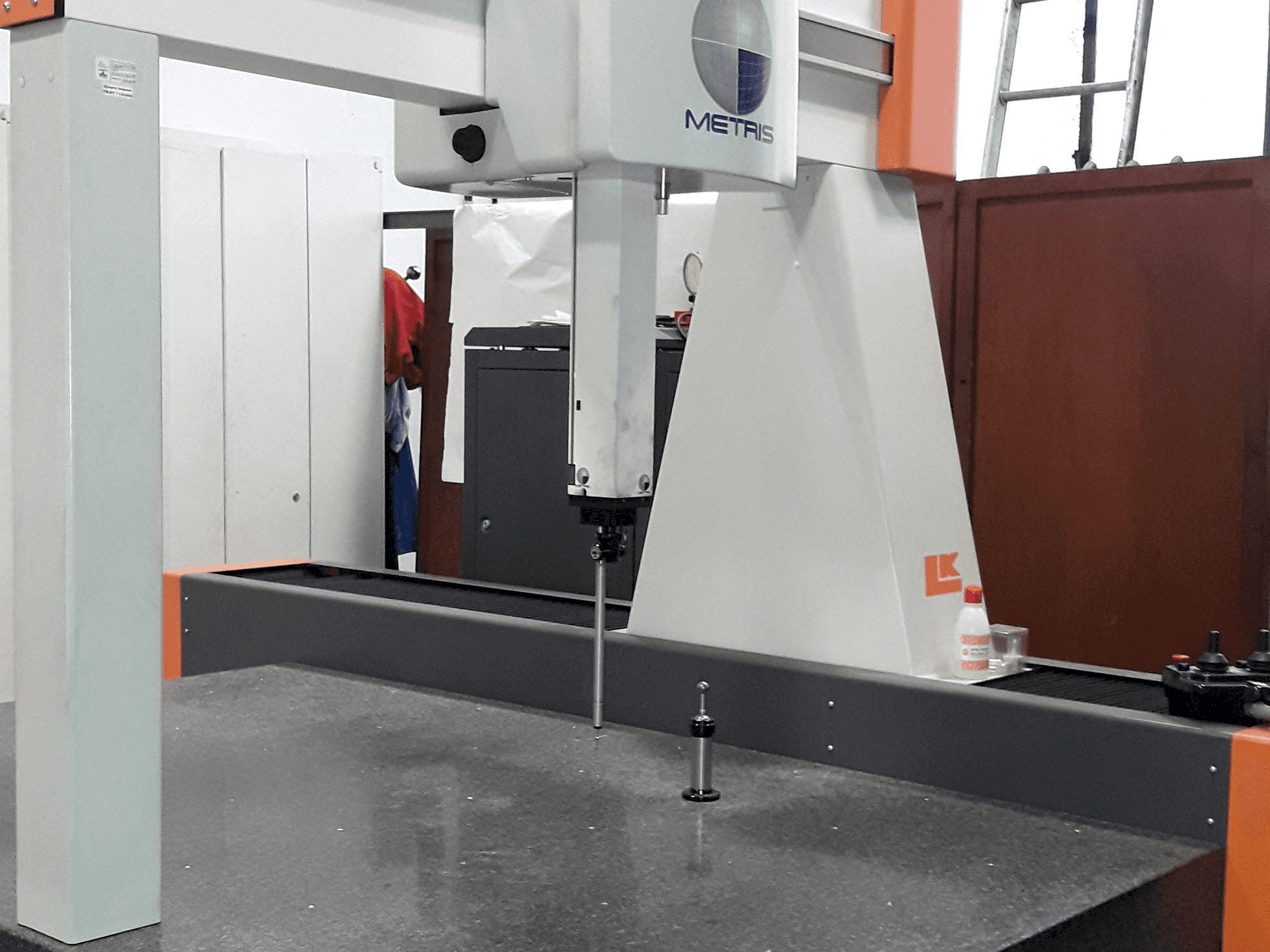 A Metris MMC LKV Evolution gép elölnézete