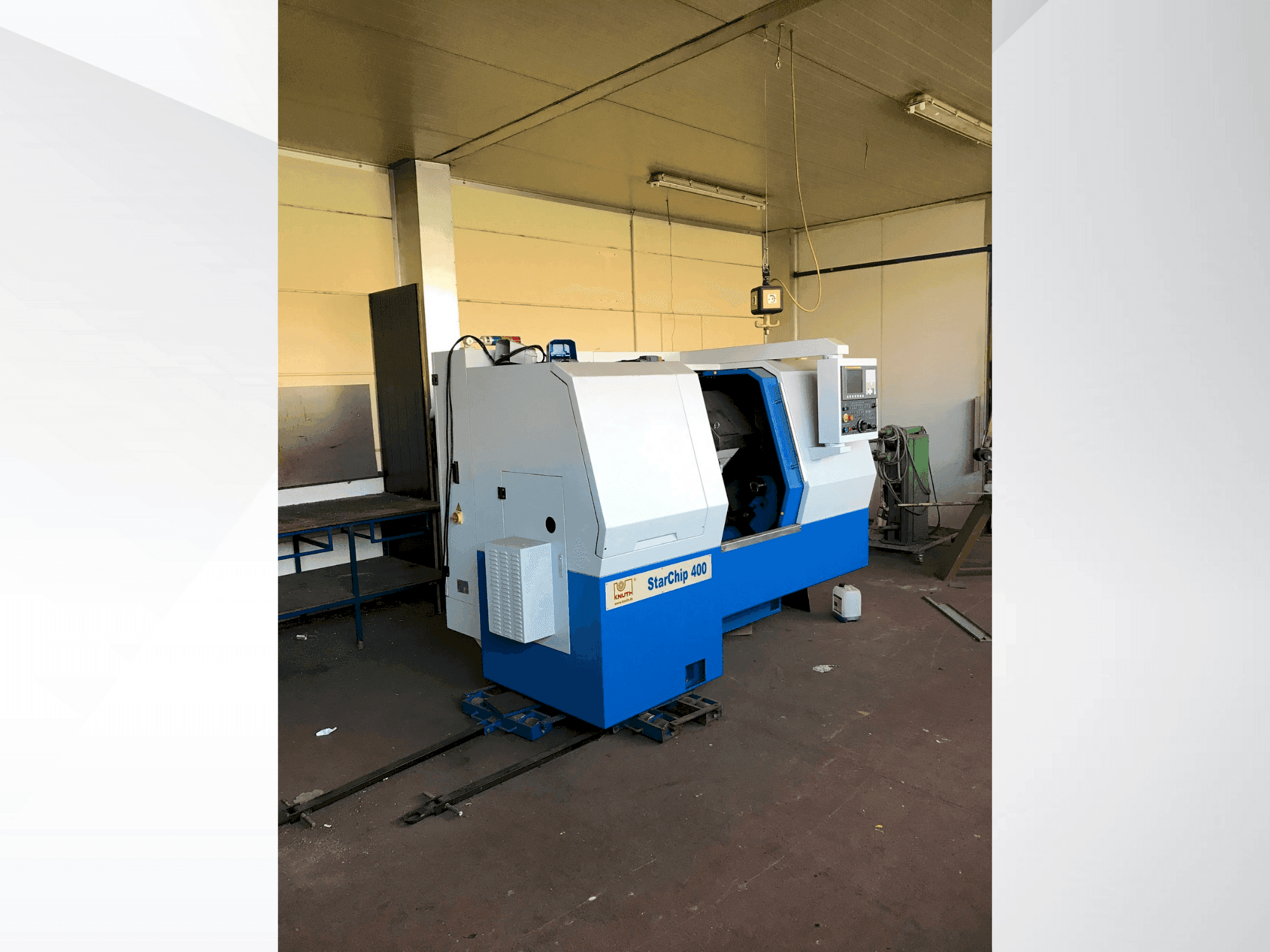 A KNUTH Starship 400 gép elölnézete