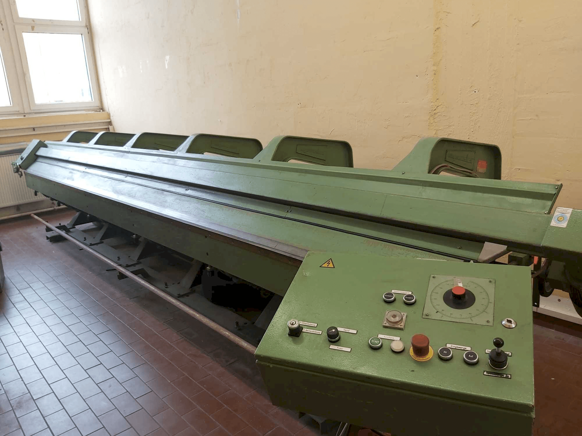 A Biegmeister BMTH 6.1,5 gép elölnézete