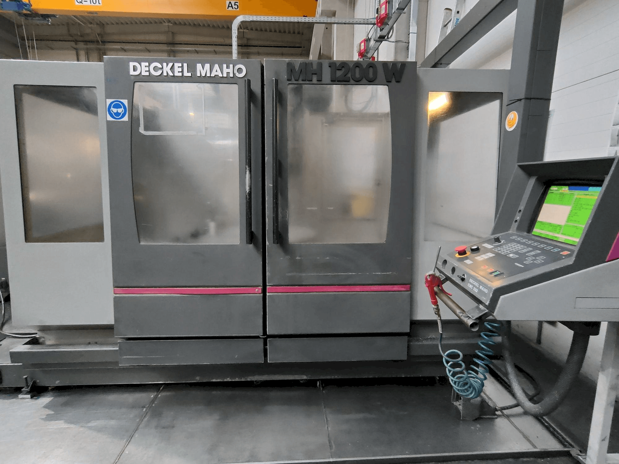 A Maho MH 1200W gép elölnézete