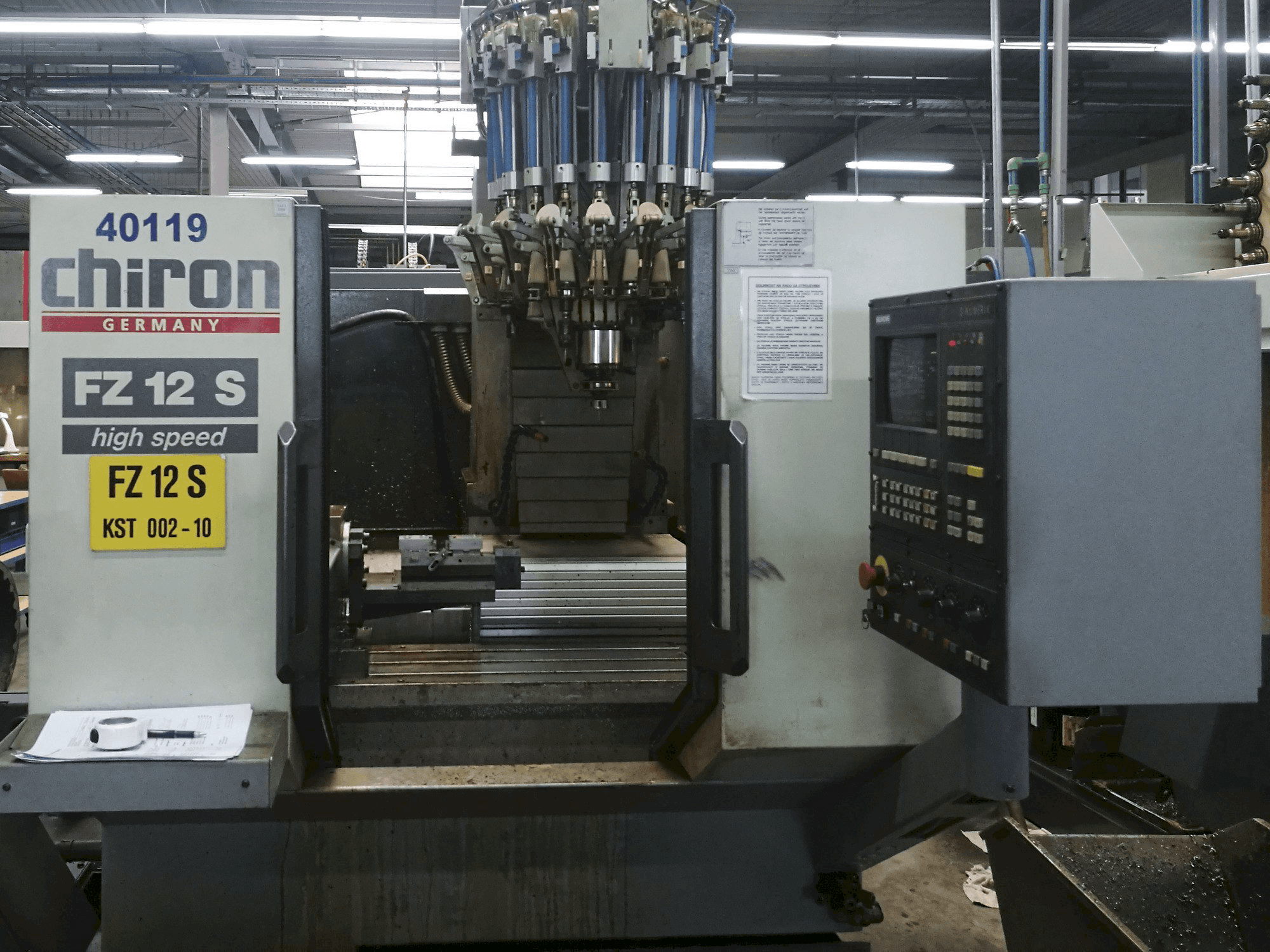 A CHIRON FZ 12 S gép elölnézete