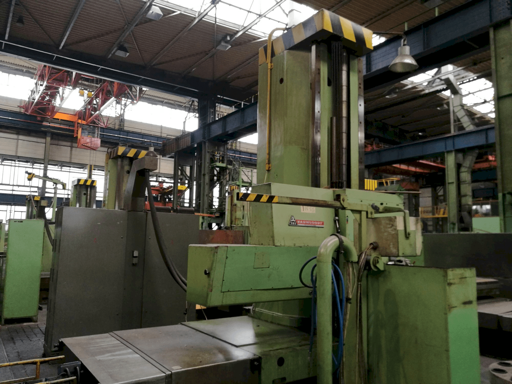 A TOS WHN 13 gép elölnézete