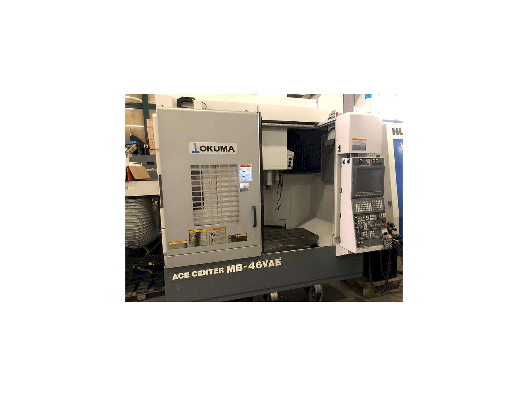 A Okuma MB-46 VAE gép elölnézete