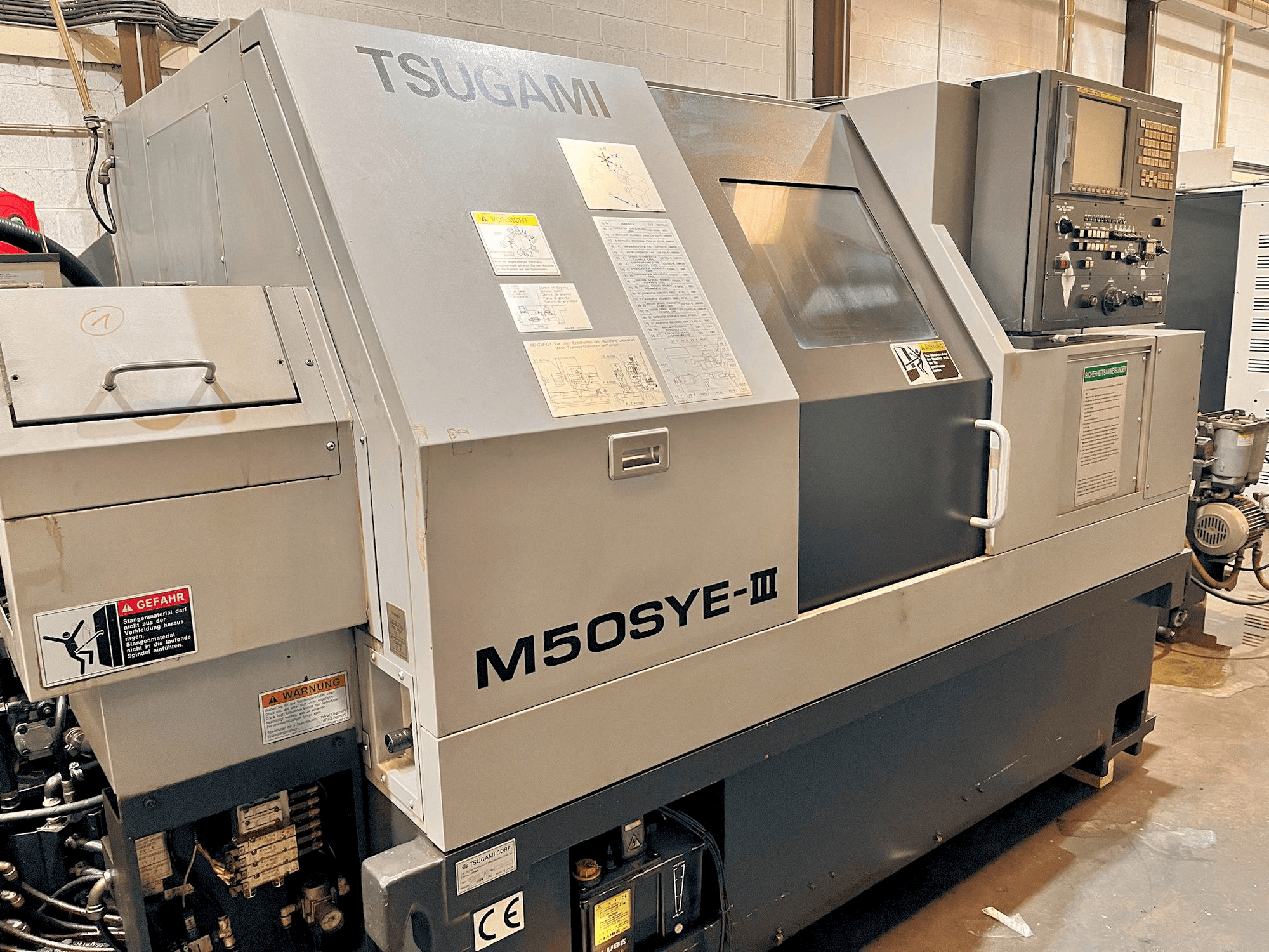 A TSUGAMI M50SYE-III gép elölnézete