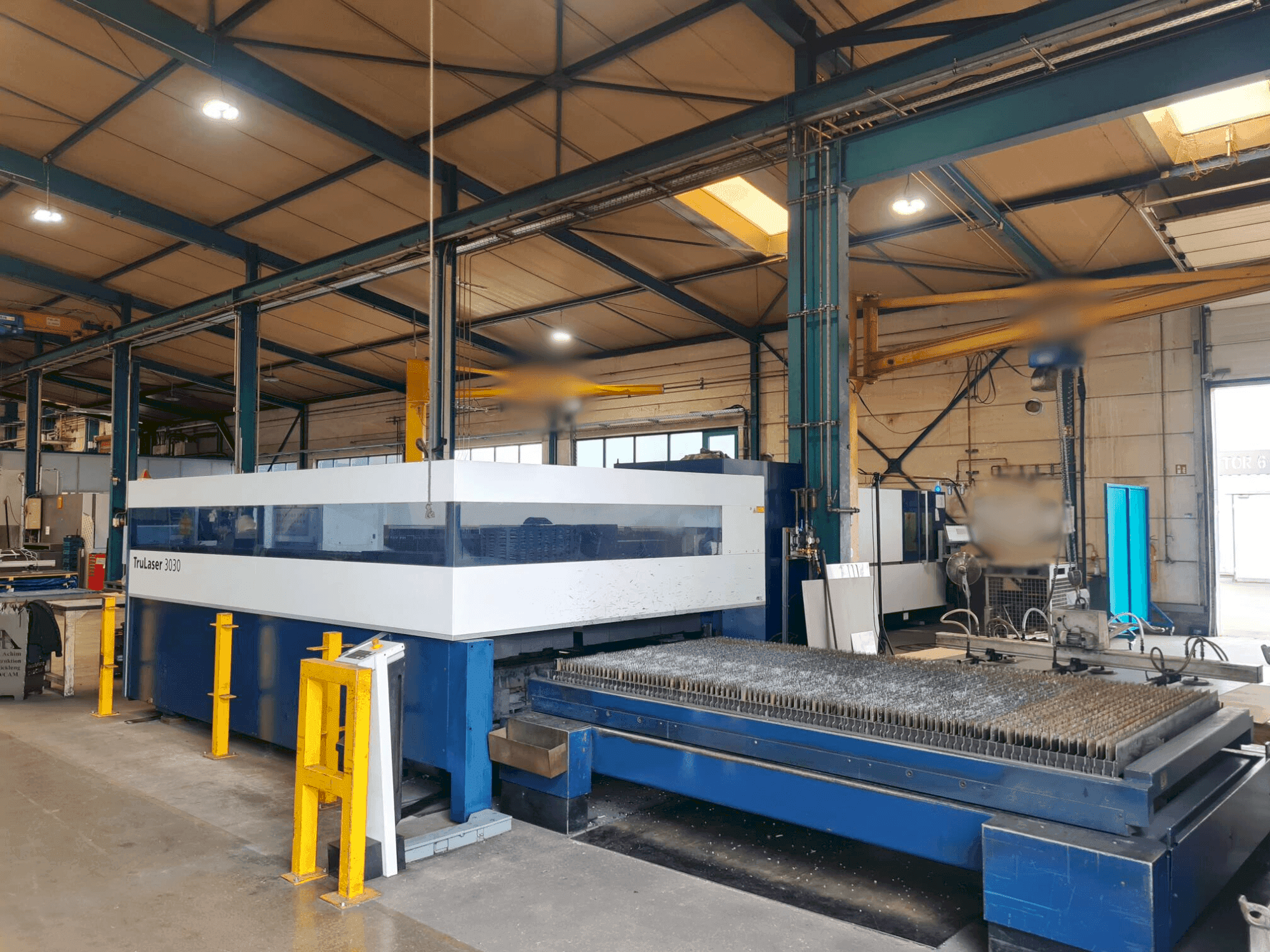 A TRUMPF L3030 gép elölnézete