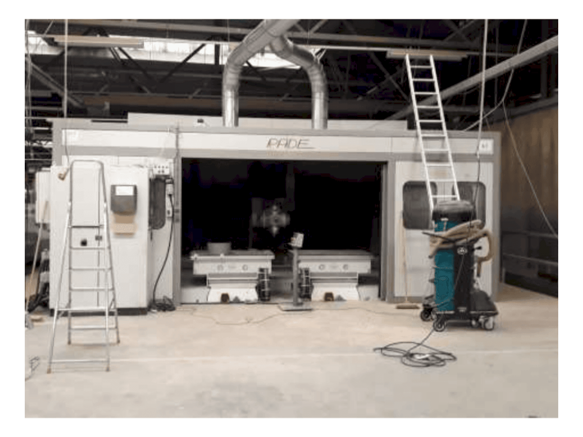 A PADE UNI 5 concept gép elölnézete