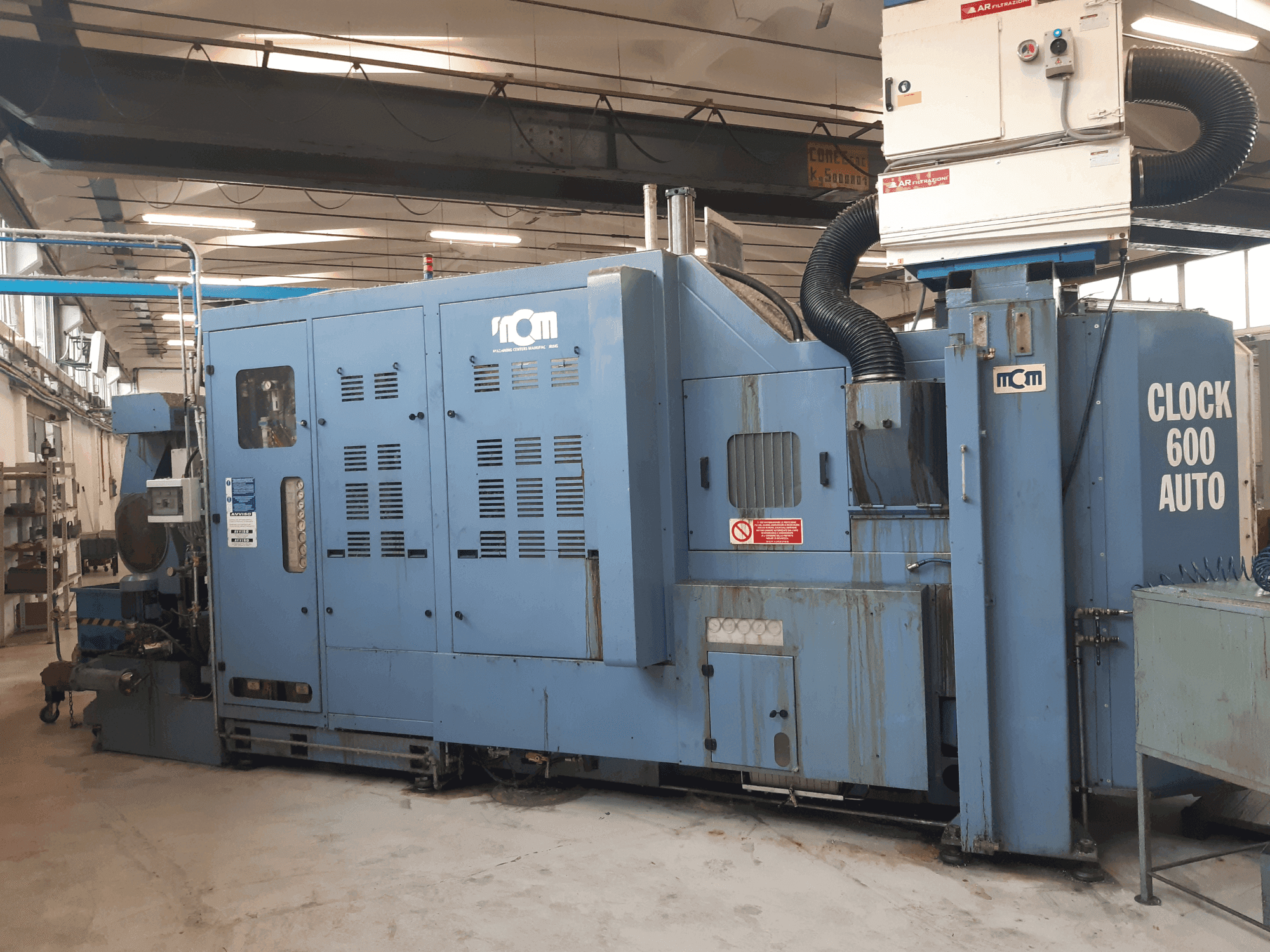 A MCM Clock 600 Auto gép elölnézete