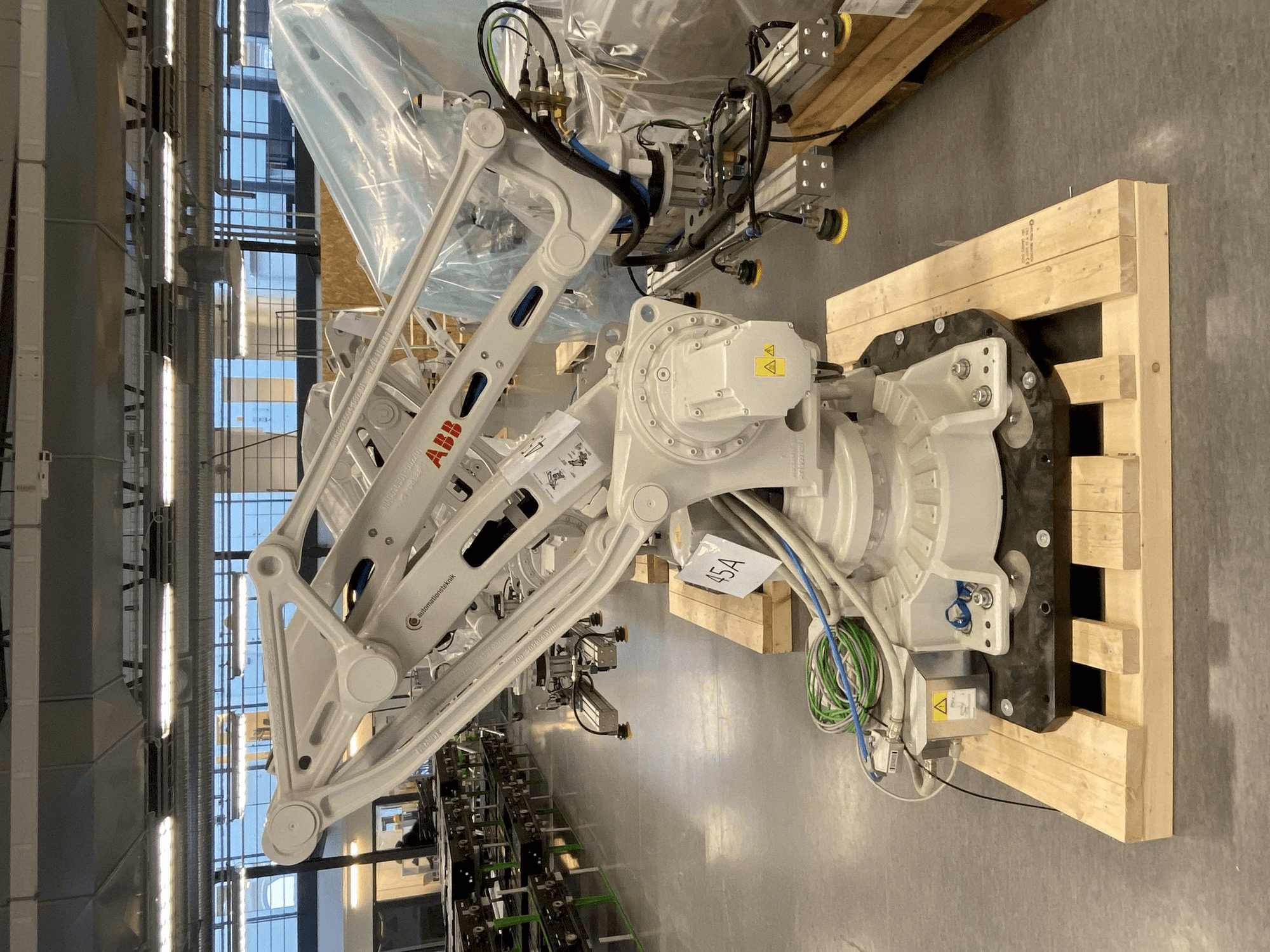 A ABB IRB 460-110/2.4 gép elölnézete