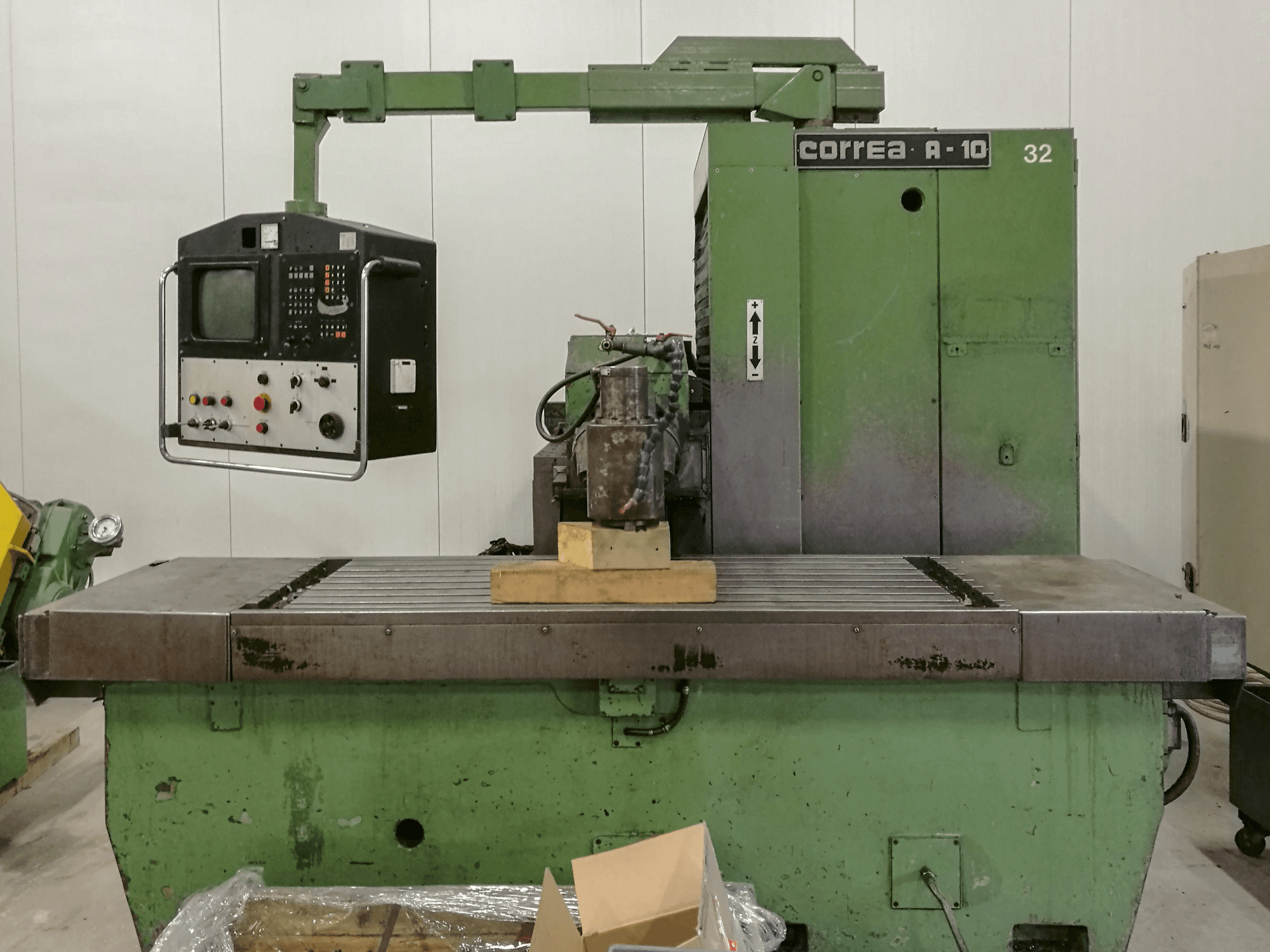 A Correa A-10 gép elölnézete