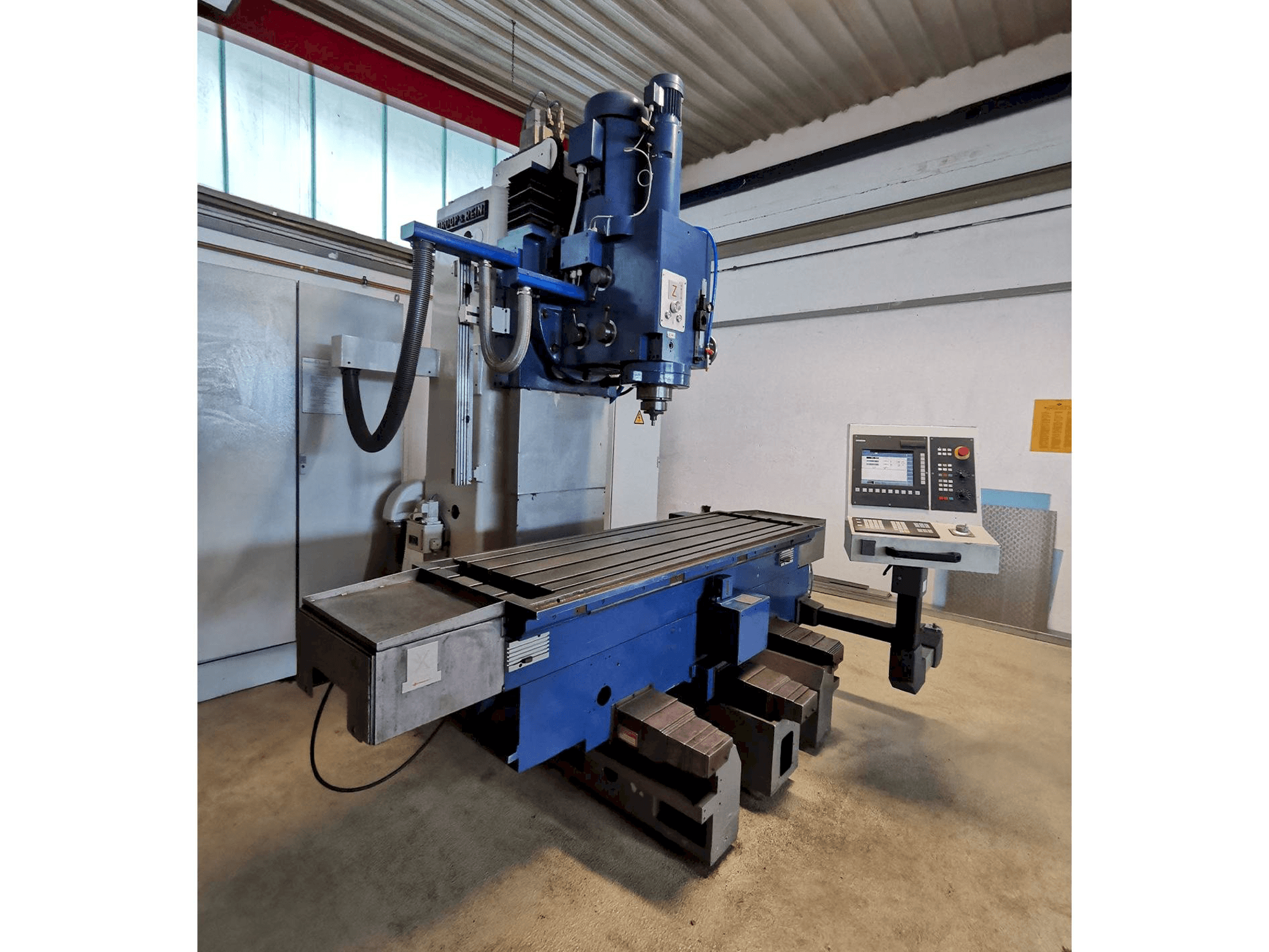 A Droop & Rein FS 100 ke gép elölnézete