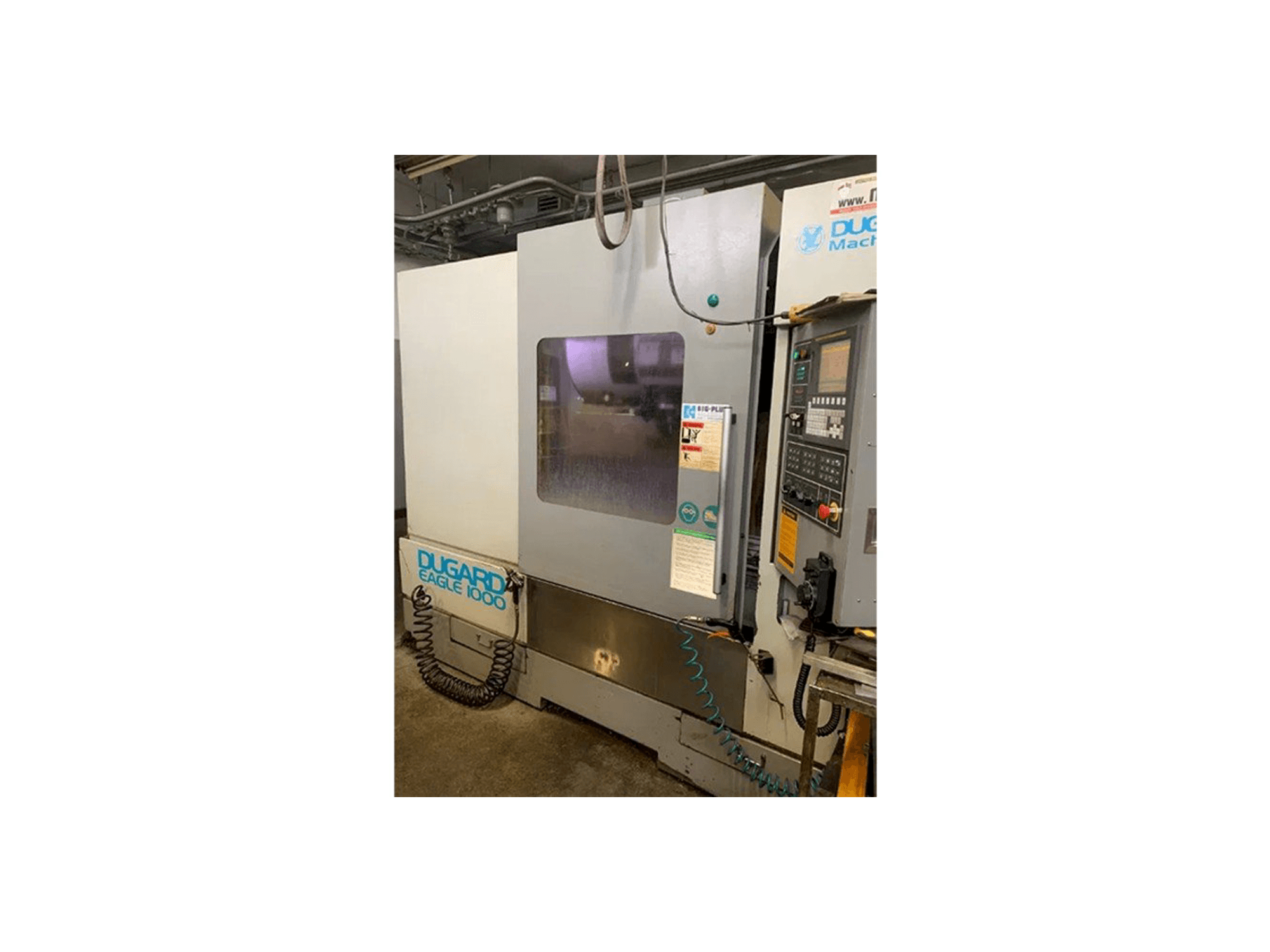 A Dugard Eagle 1000 gép elölnézete