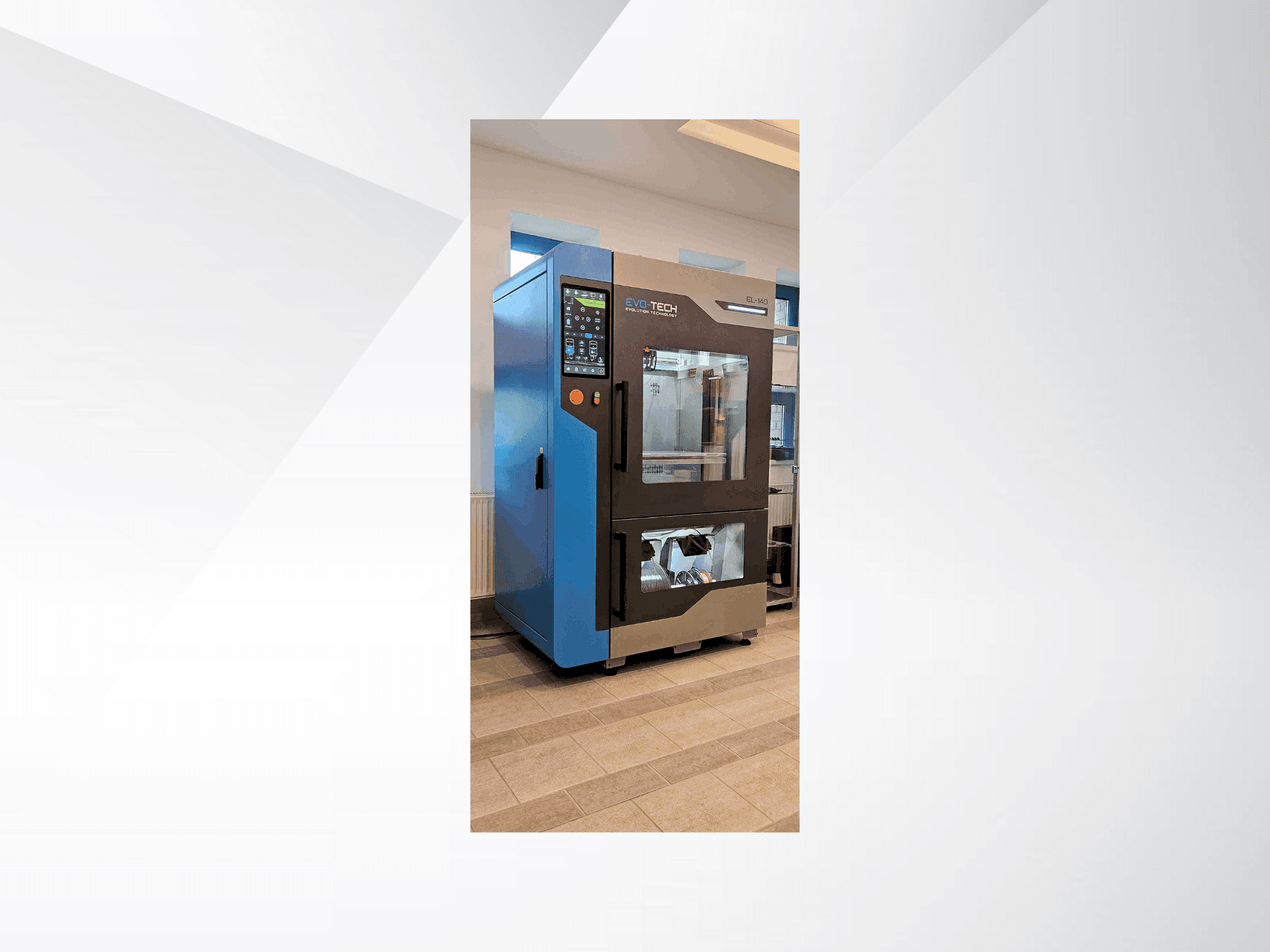 A EVO-tech EL-140 gép elölnézete