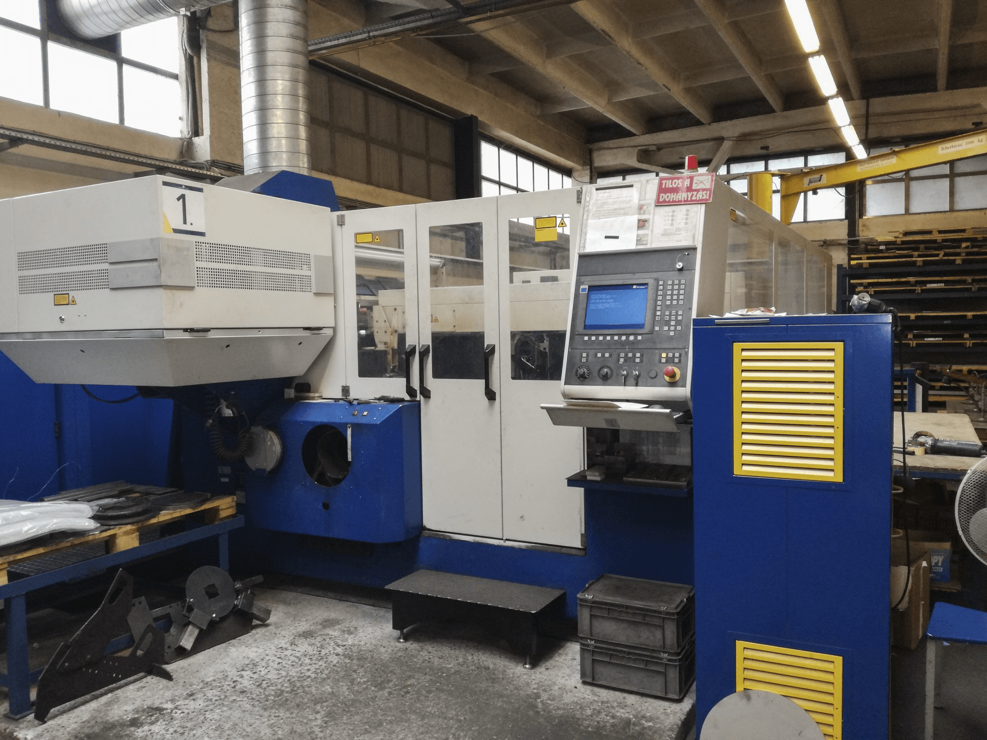 A Trumpf TruLaser L3030 gép jobb nézete