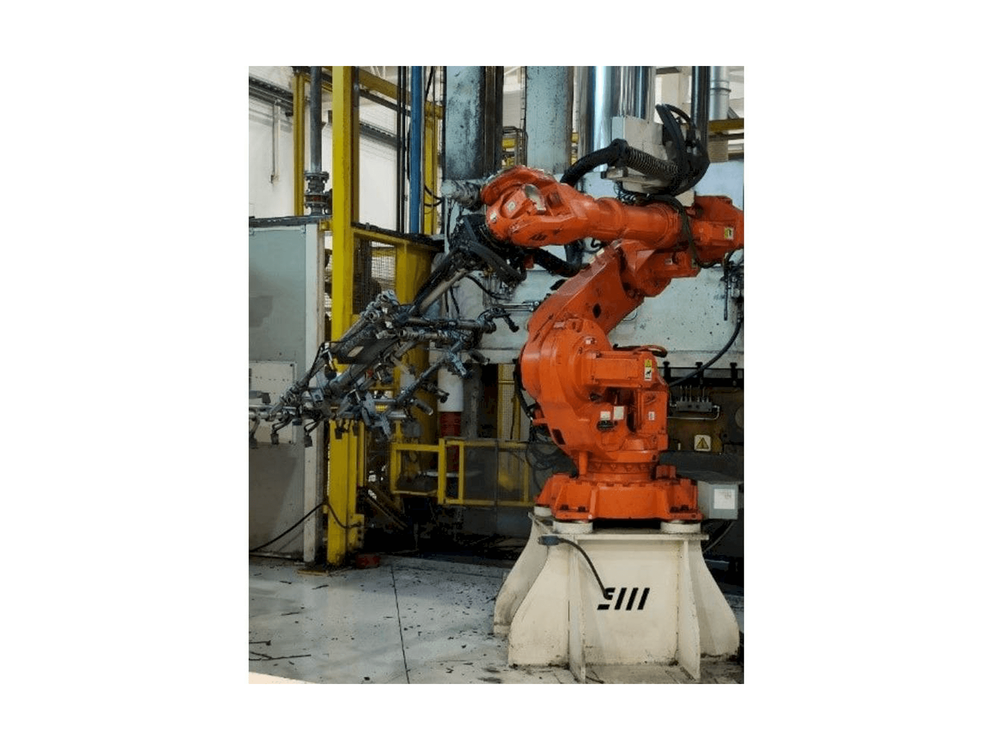 A ABB IRB 6640-185/2.8 gép elölnézete