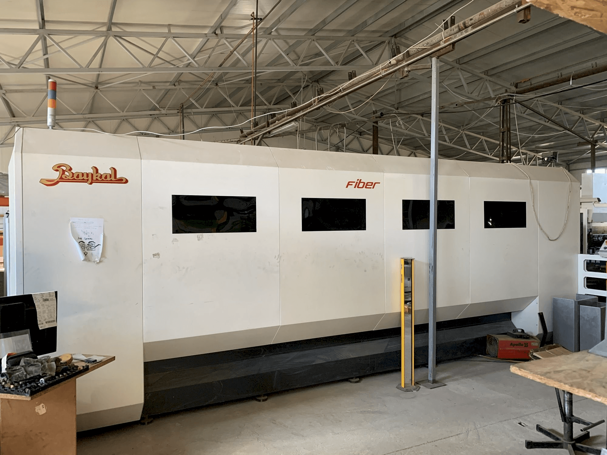 A Baykal BLS-NL 1530 2kW gép elölnézete
