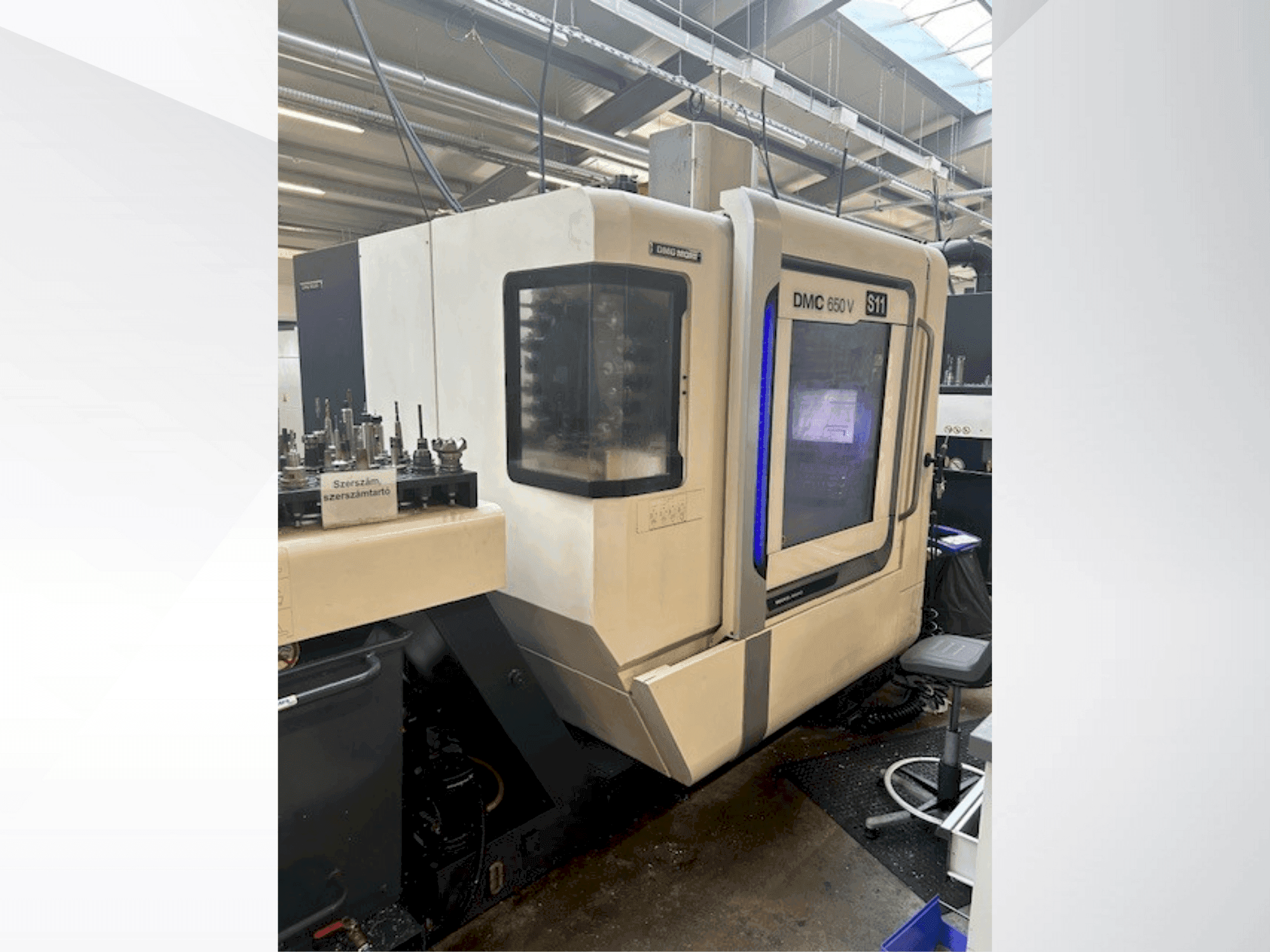 A DMG MORI DMC 650 V gép elölnézete