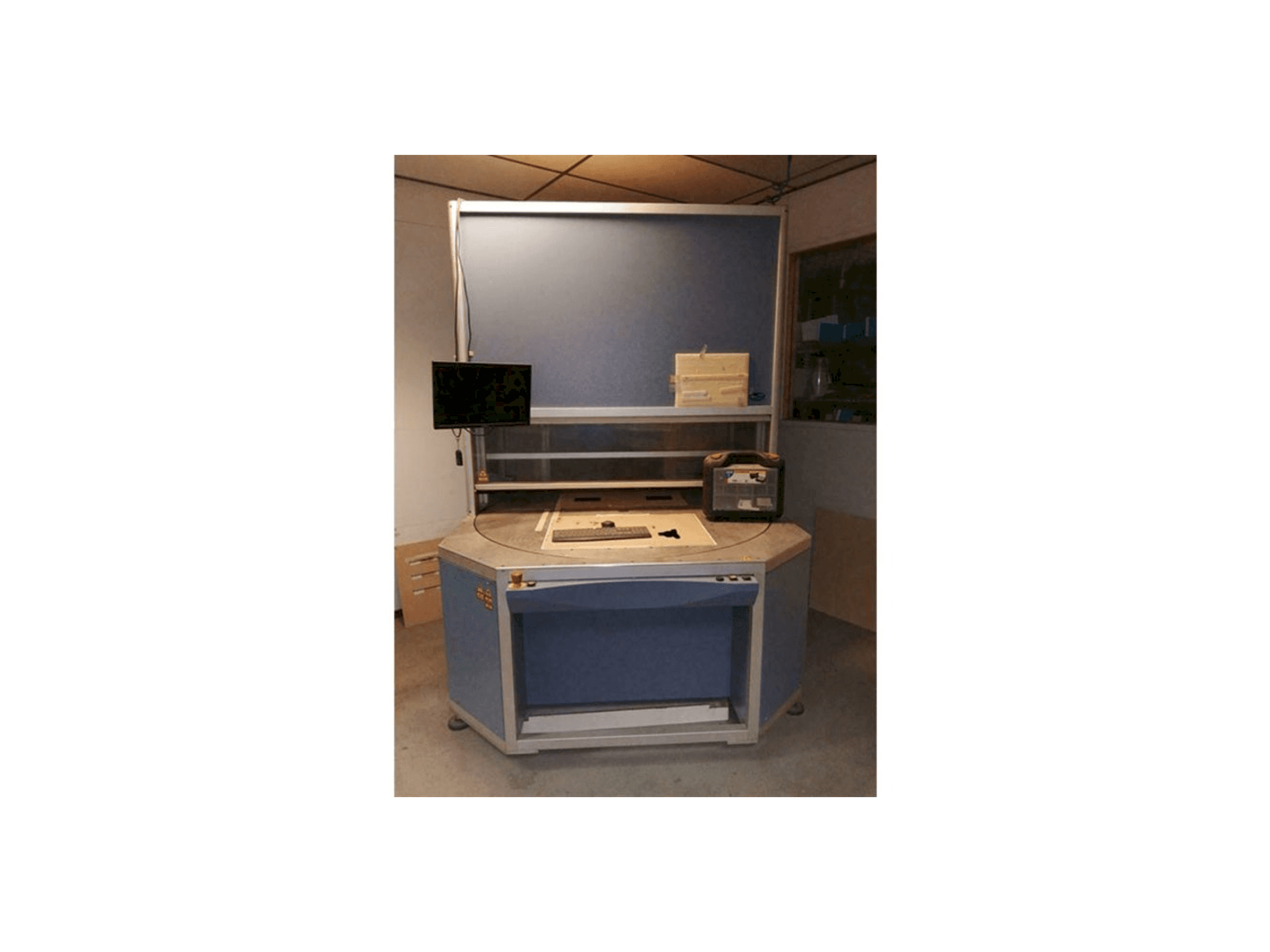 A SEI Laser INFINITY 5070 gép elölnézete