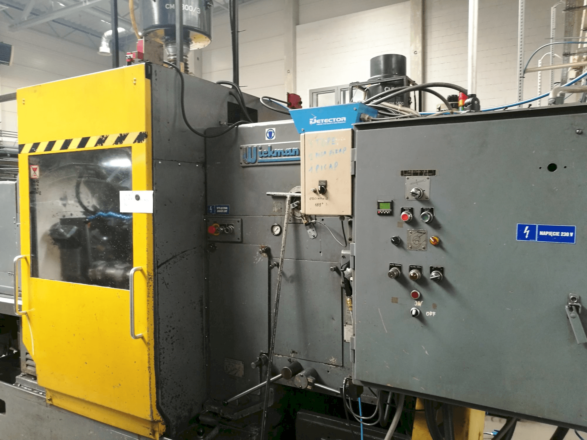 A Wickman 2 1/4"-6 gép elölnézete