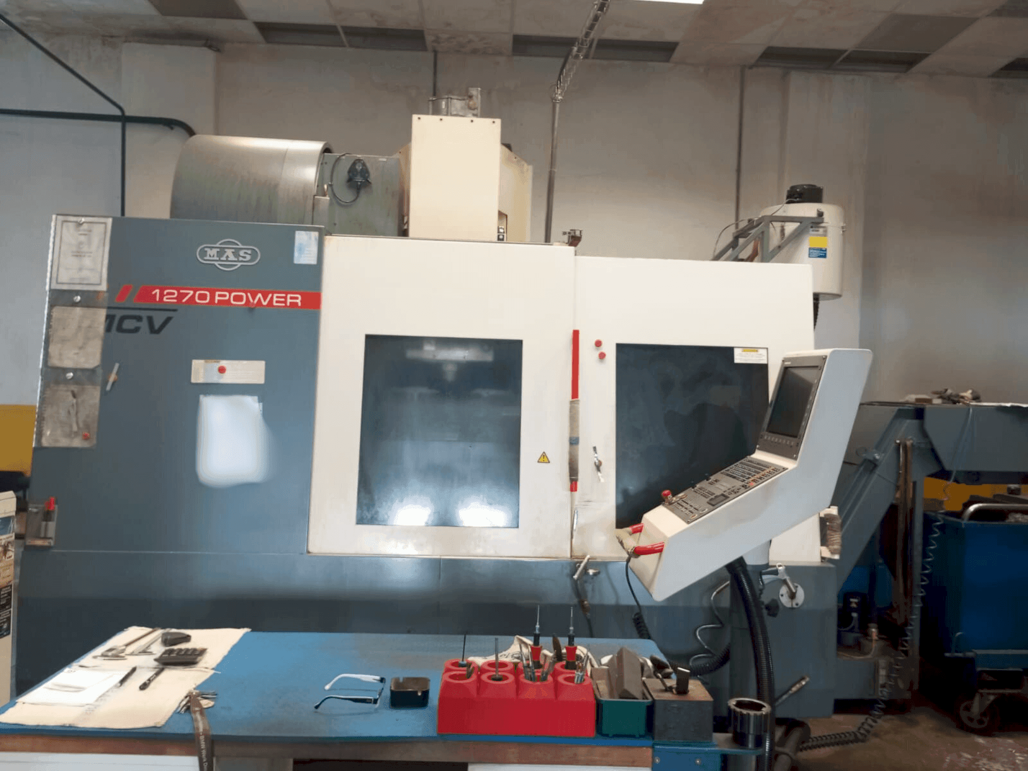 A KOVOSVIT MAS MCV 1270 Power gép elölnézete