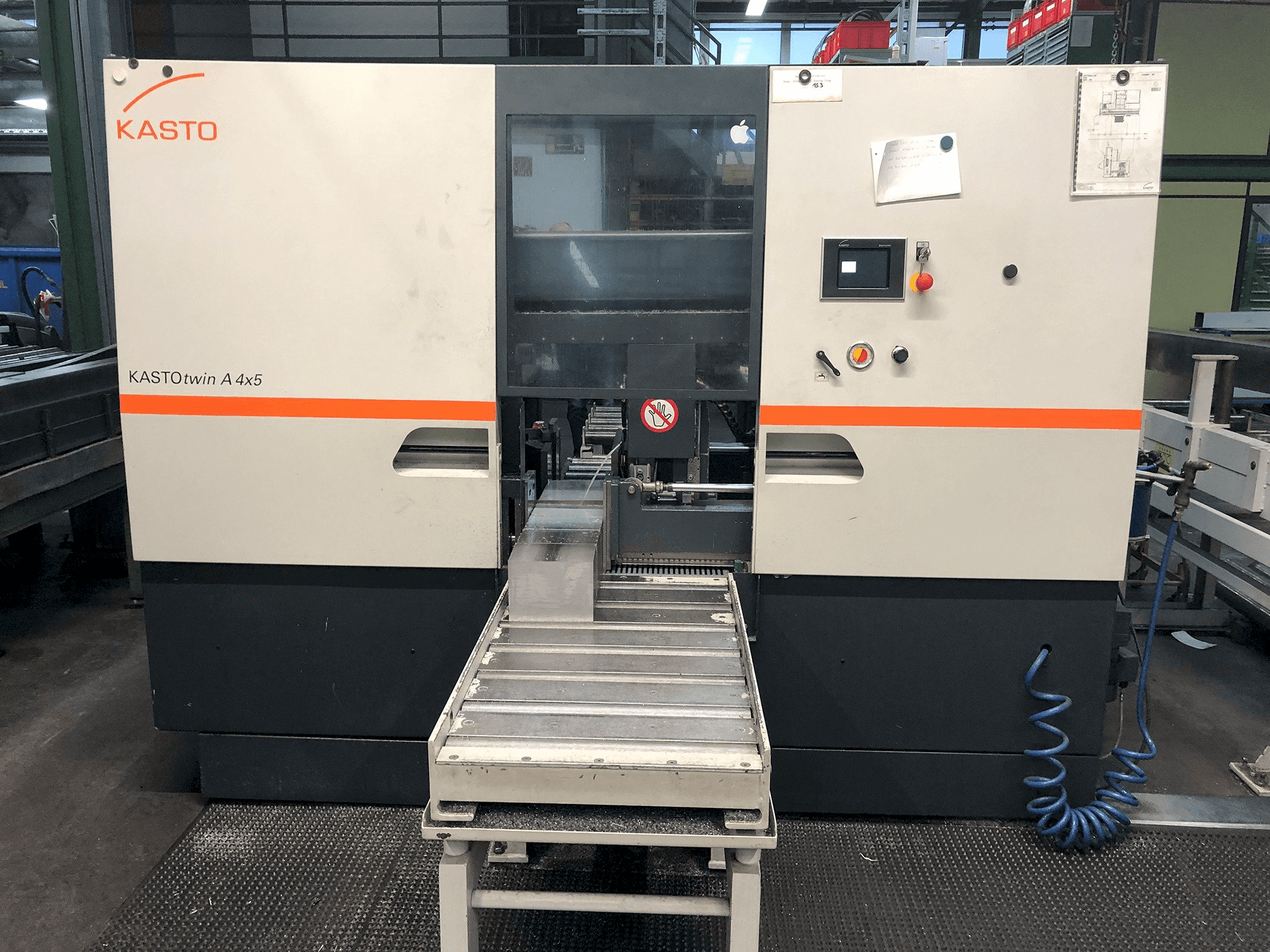 A KASTO Twin A4x5 gép elölnézete