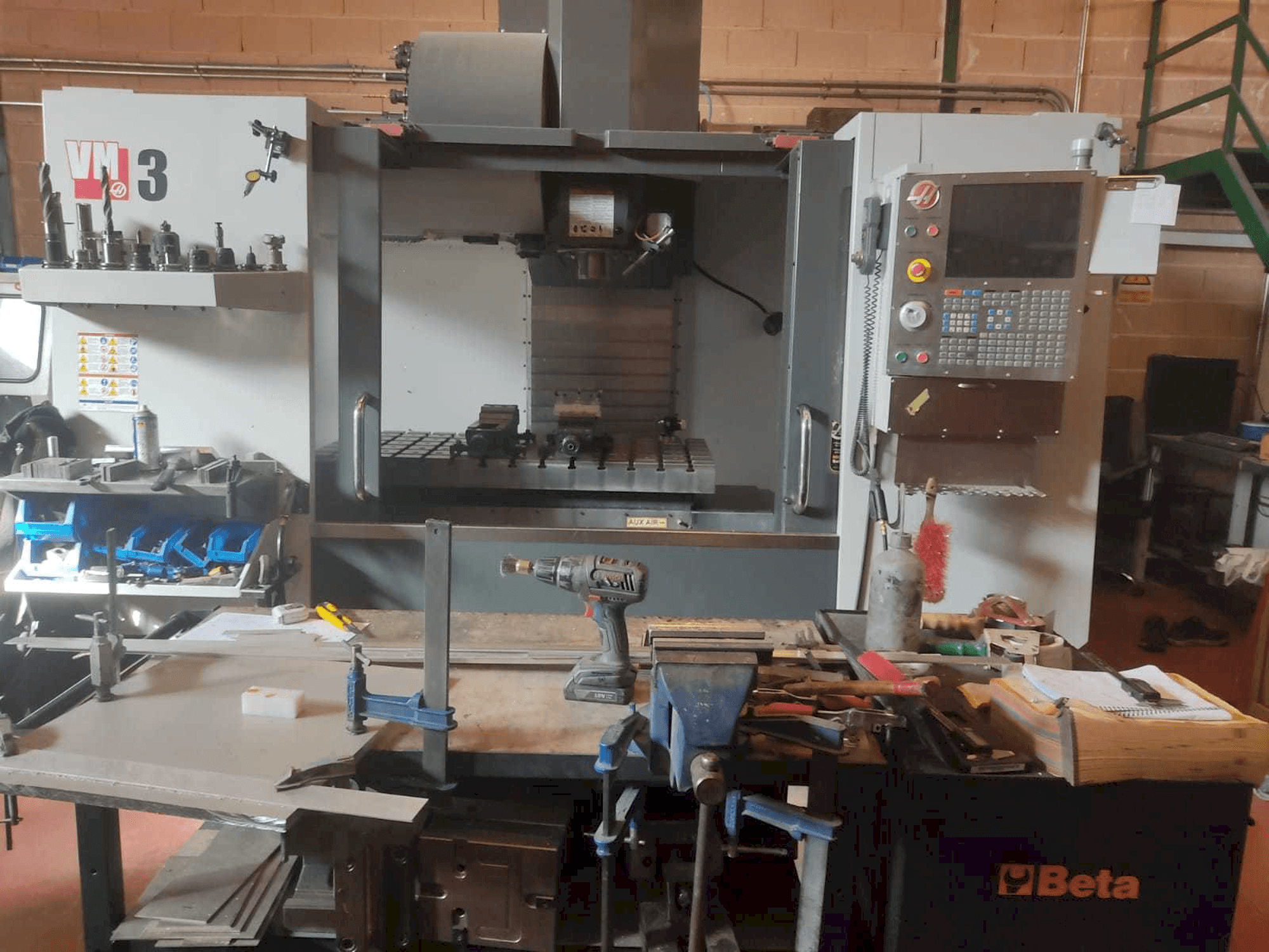 A HAAS VM-3 gép elölnézete