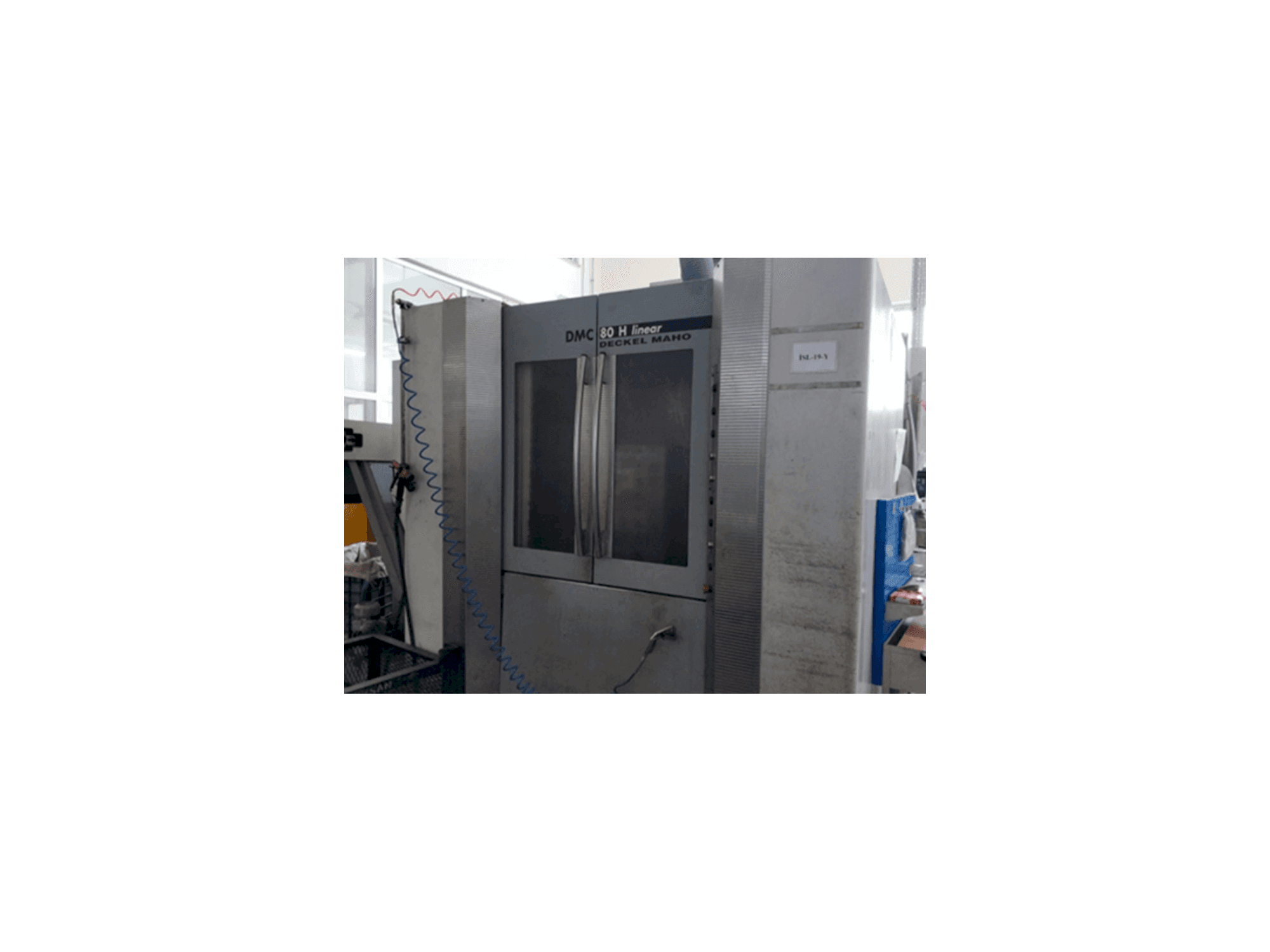 A DECKEL MAHO DMC 80 H linear gép elölnézete