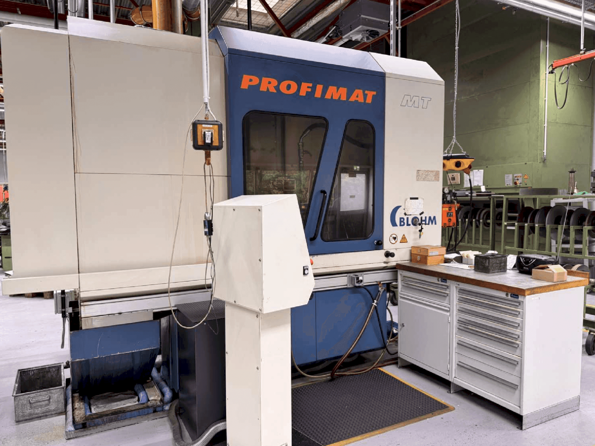 A BLOHM Profimat MT 408 gép elölnézete