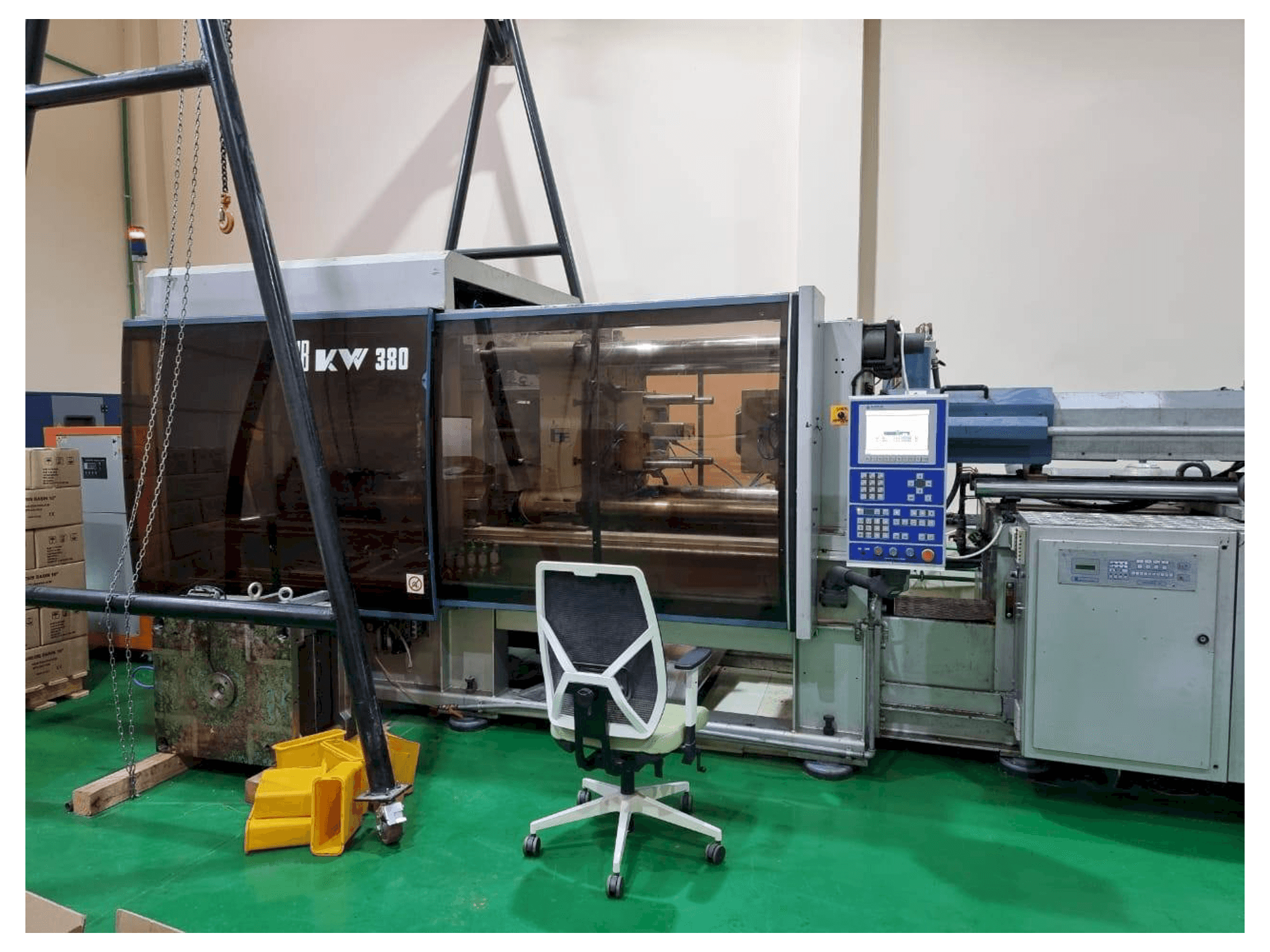 A BMB KW380/3450 gép elölnézete