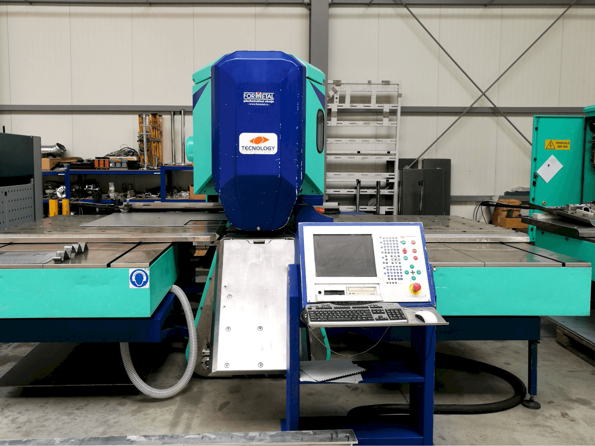 A TECNOLOGY Italiana TECNOTRANSFER 15 SR gép elölnézete