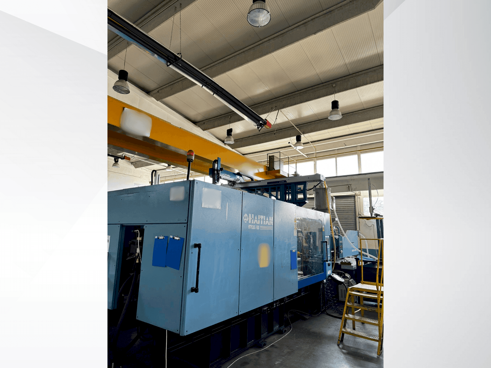 A HAITIAN 530/650 gép elölnézete