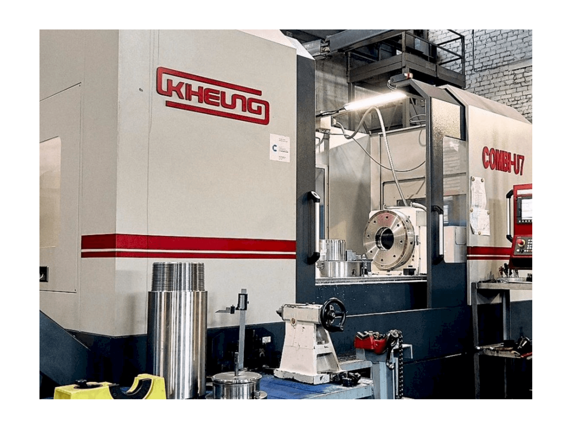 A KIHEUNG COMBI-U7 gép elölnézete