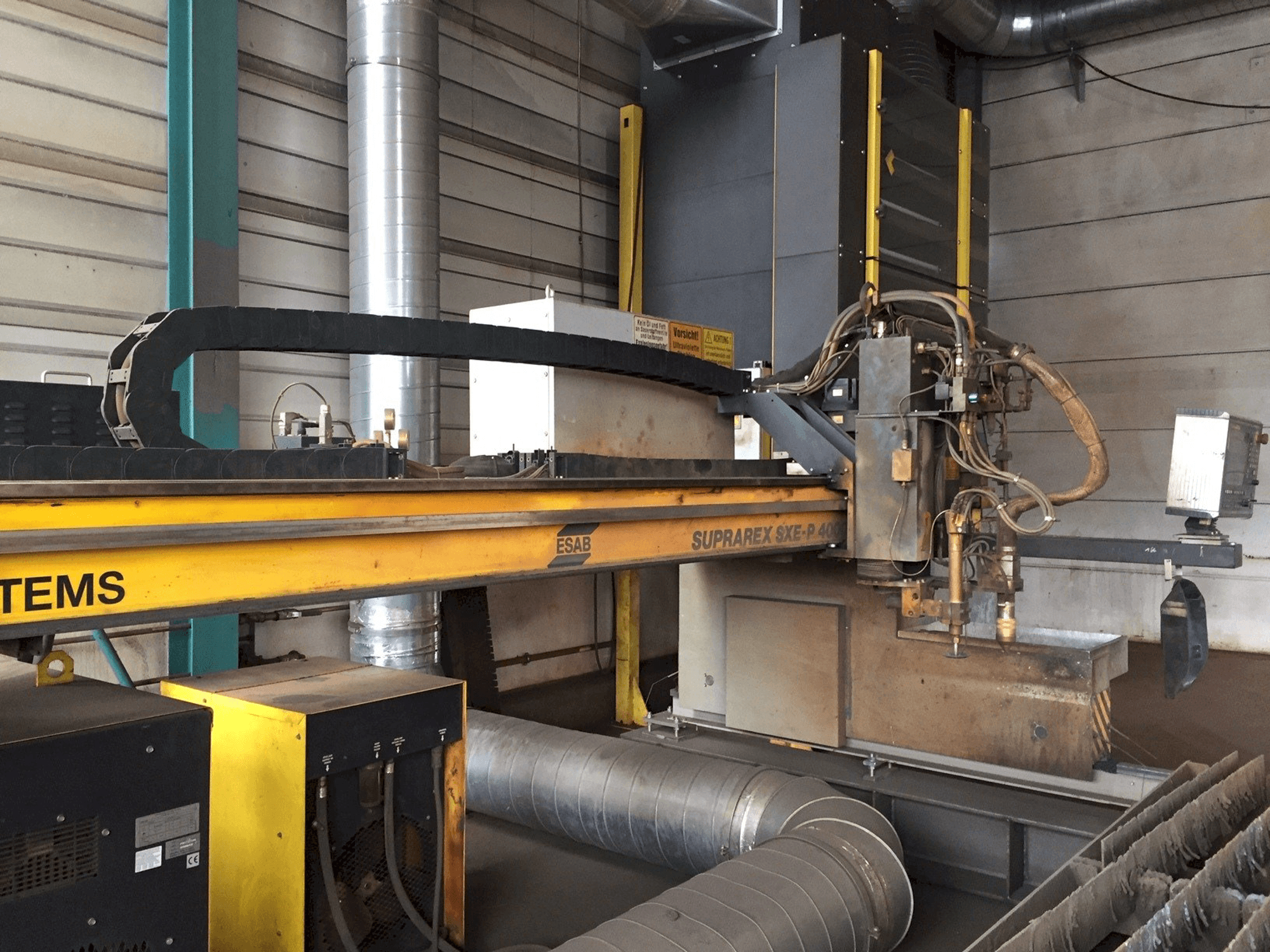 A ESAB SUPRAREX SXE-P1 4000 gép elölnézete