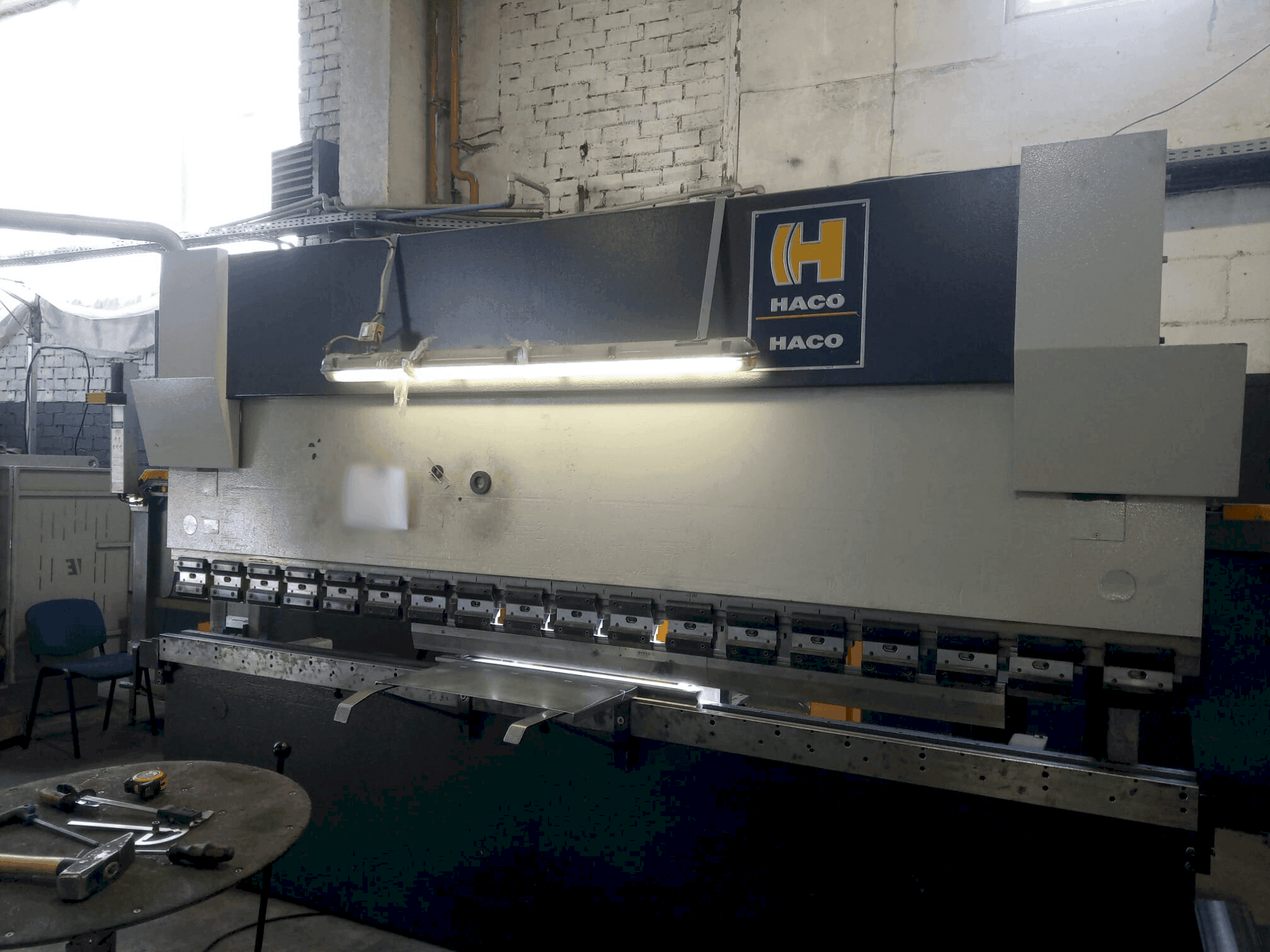 A HACO ERM 36-150 gép elölnézete