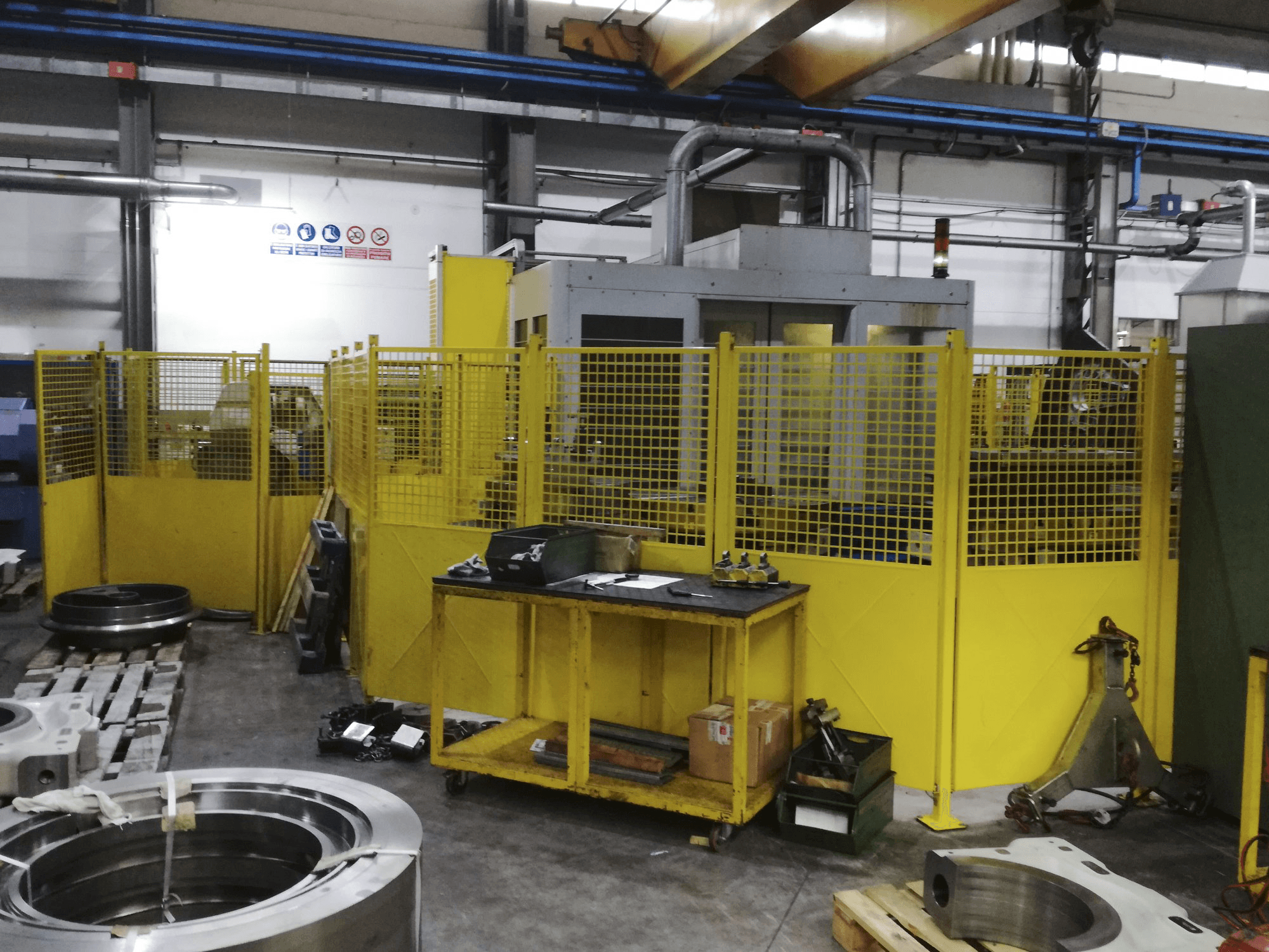 A Mandelli M8 UT gép elölnézete