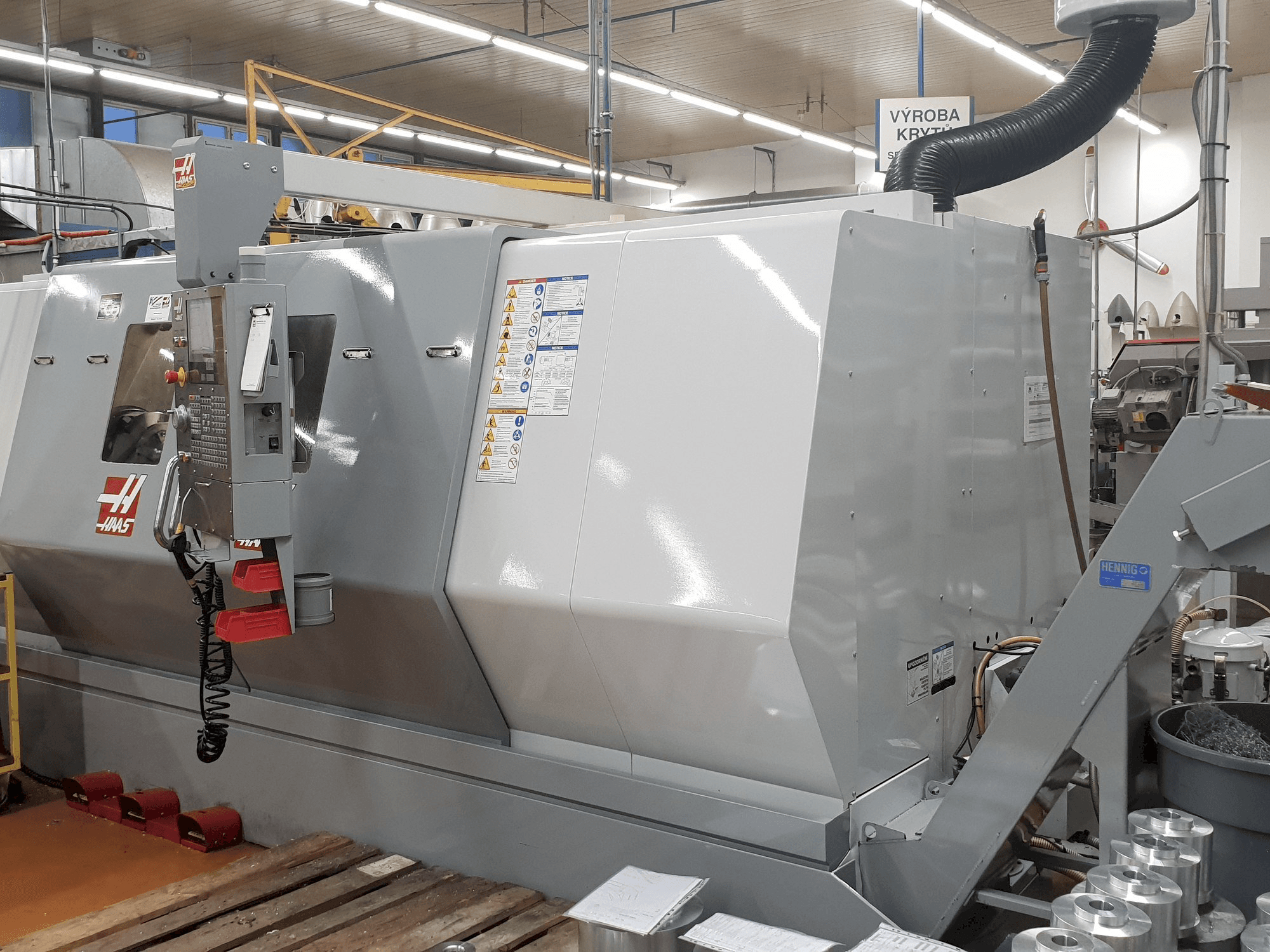 A HAAS SL-40 gép jobb nézete