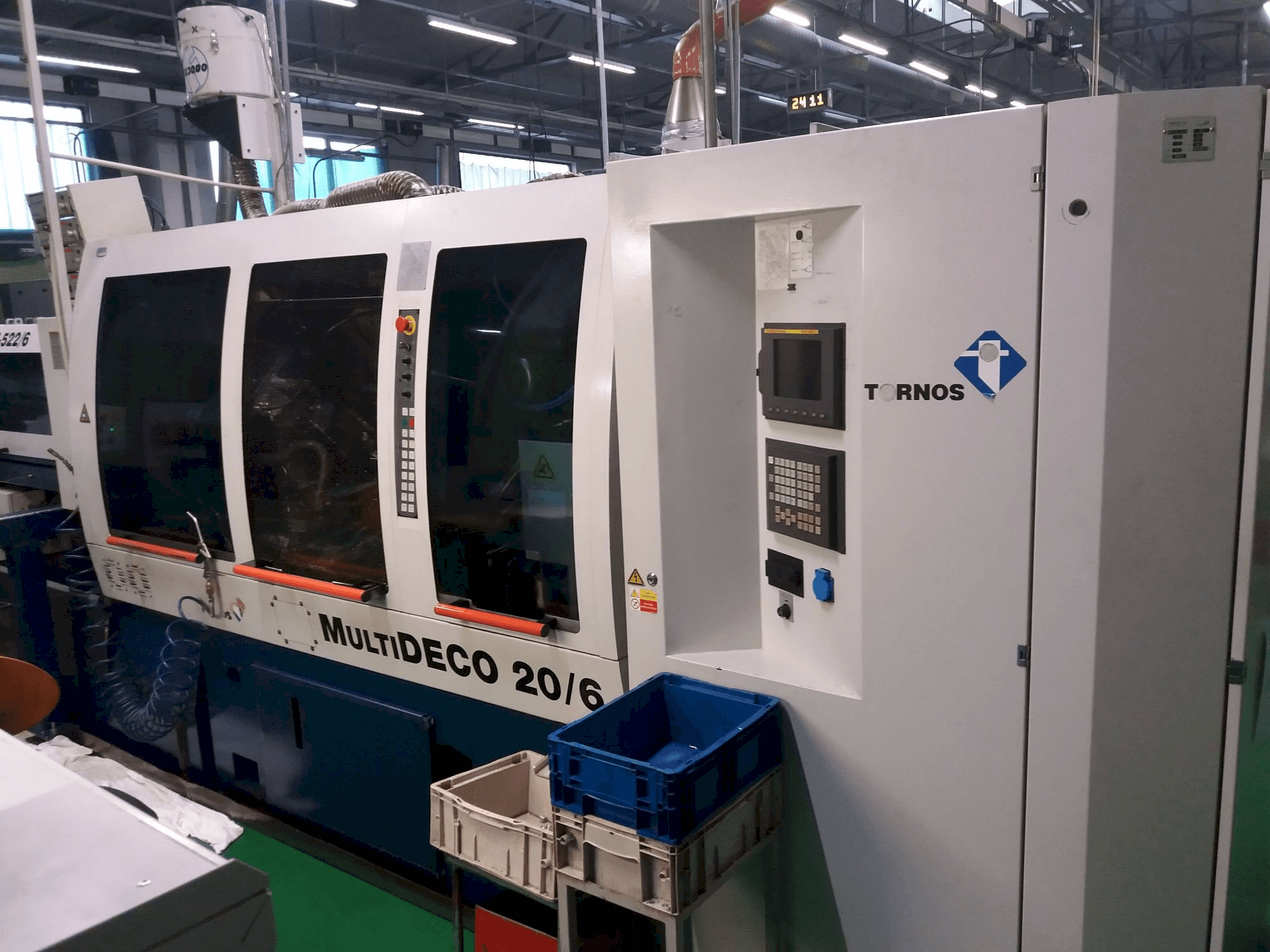 A Tornos Multideco 26/6 gép elölnézete