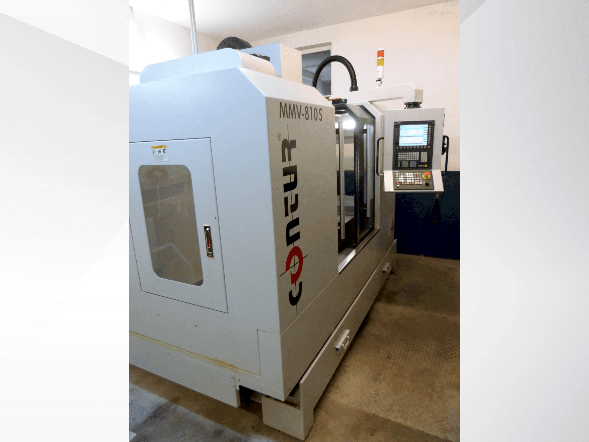 A Saeilo Contur MMV 810 S gép elölnézete