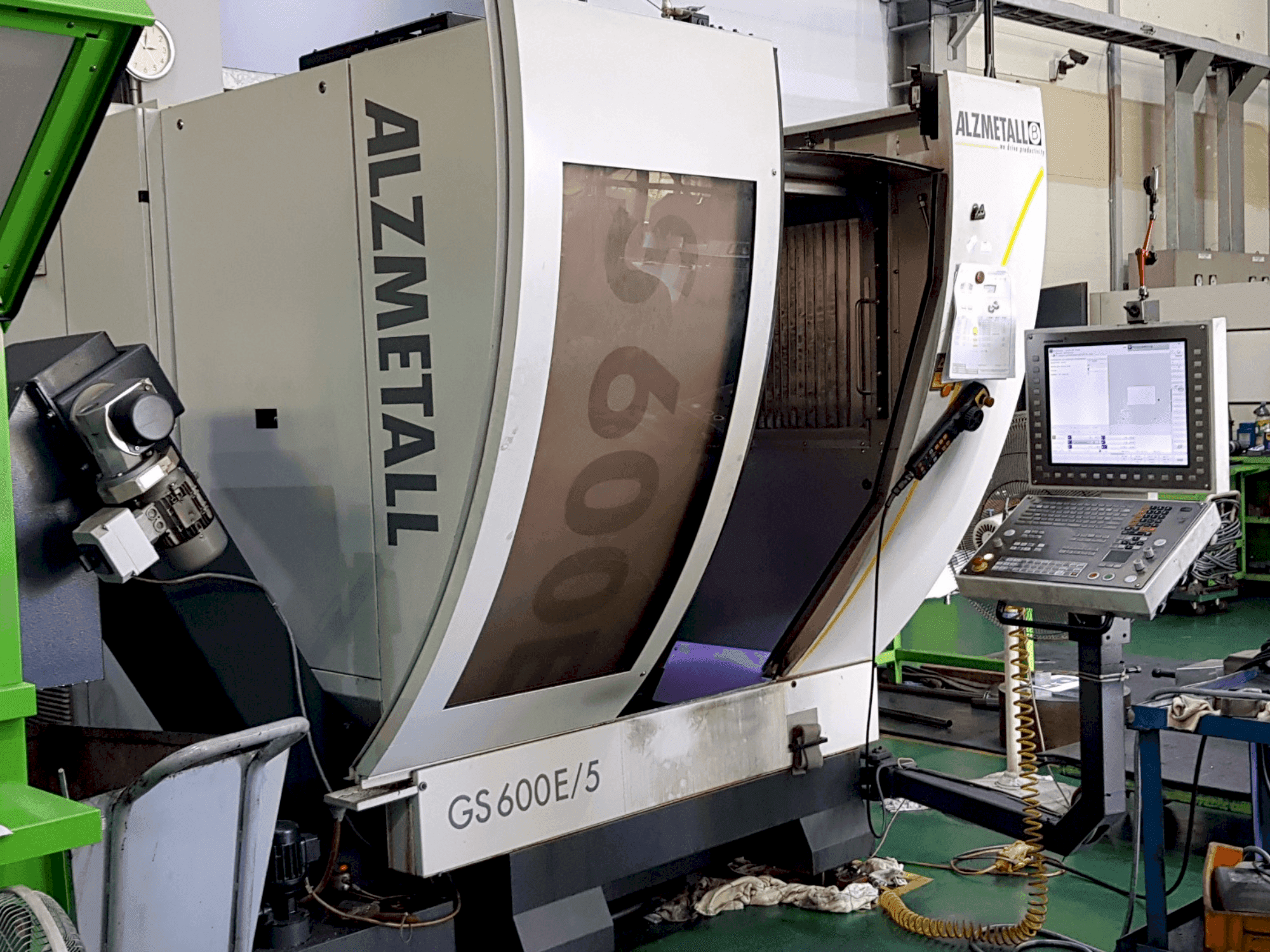 A Alzmetall GS600E/5 gép elölnézete