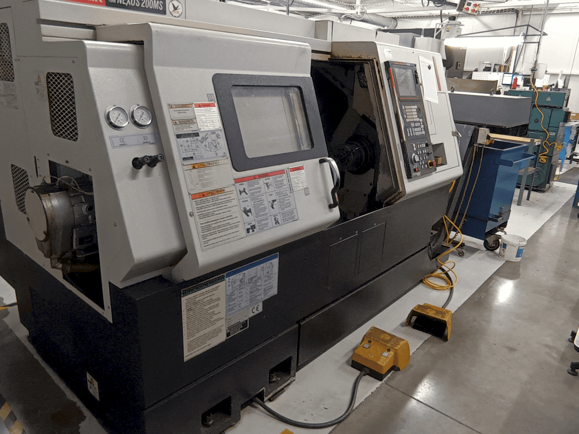 A Mazak Quick Turn NEXUS 200MS gép elölnézete